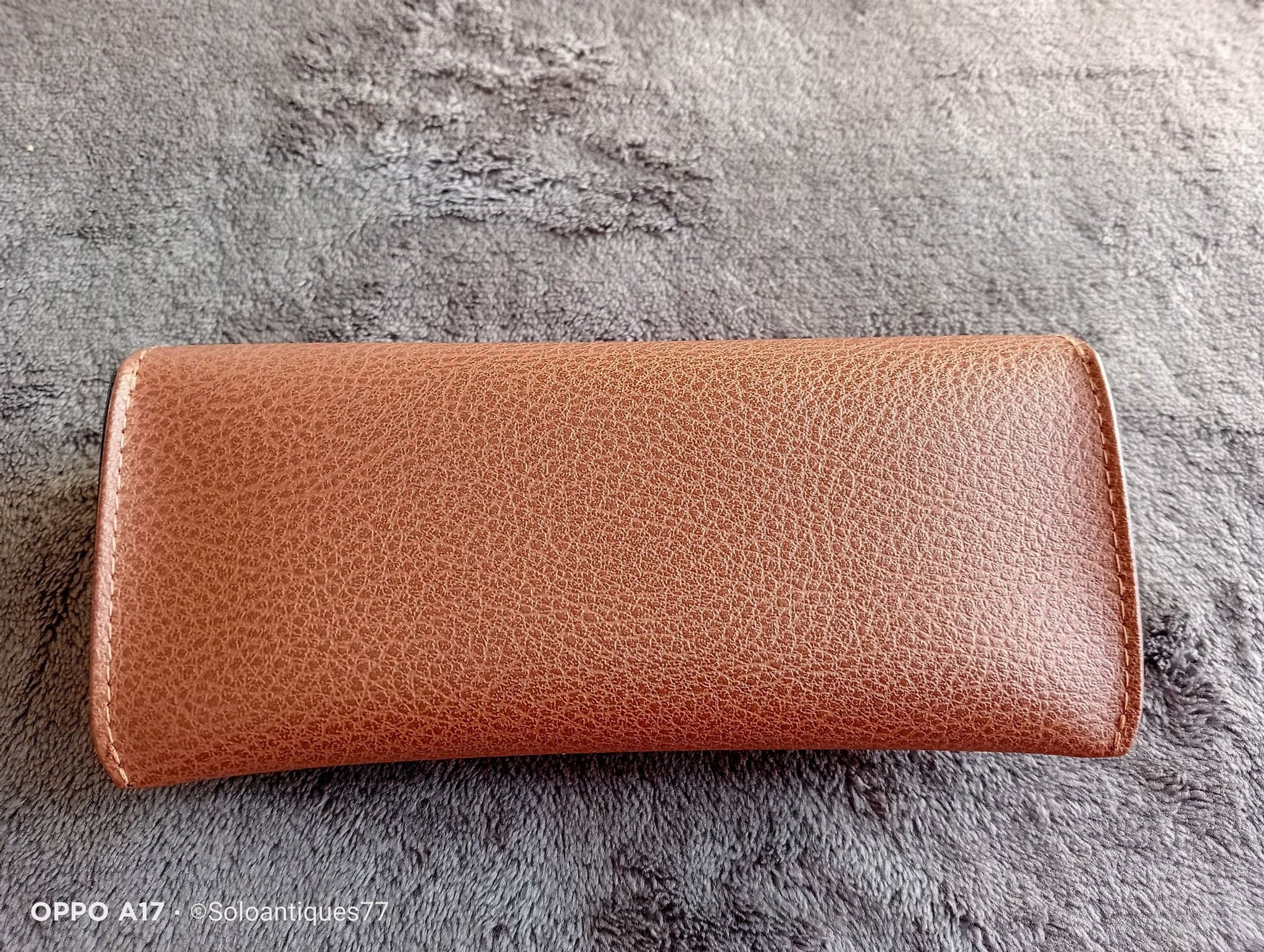 Brunt Ray-Ban glasögonfodral