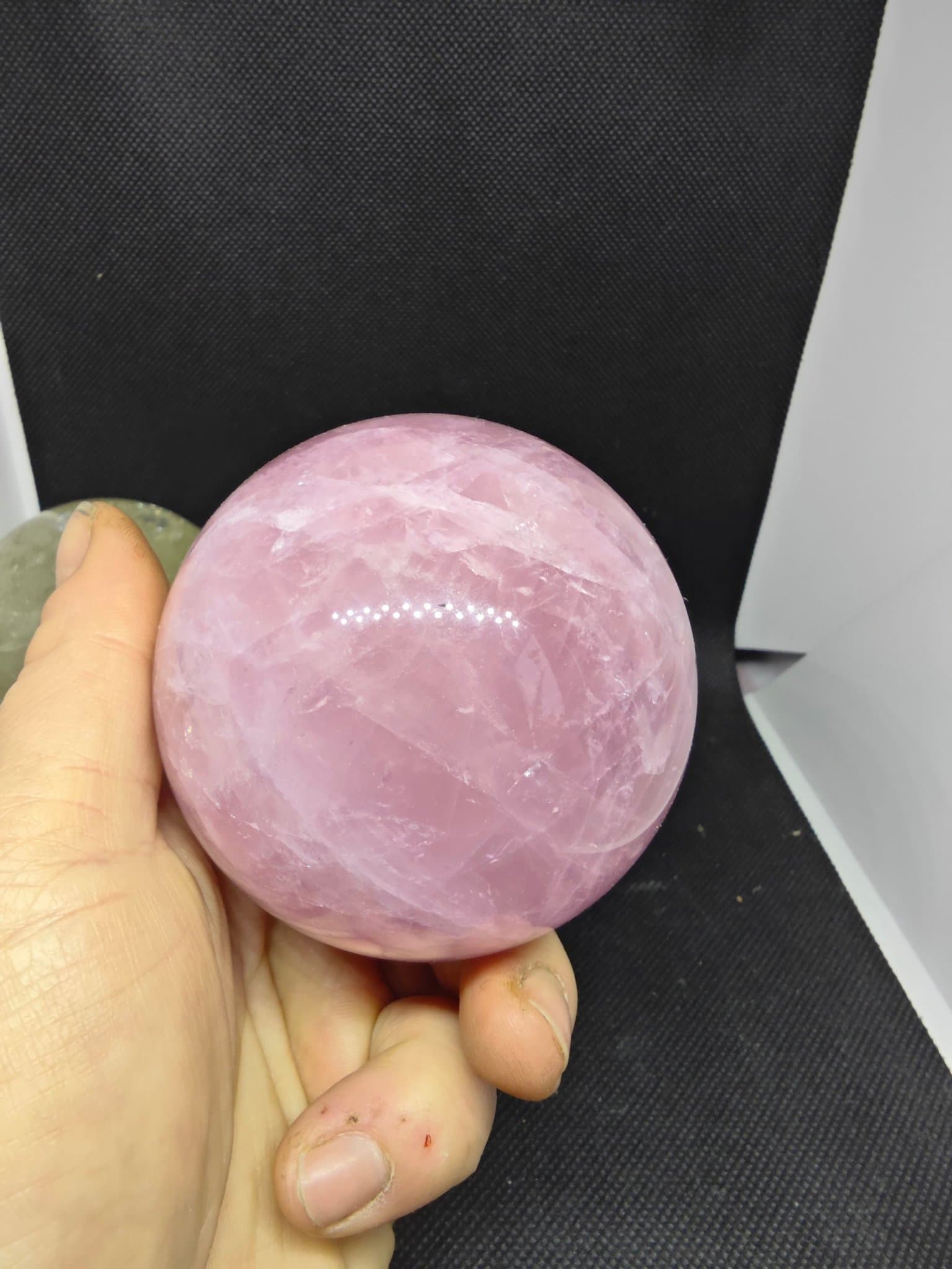 Rosenkvarts klot sten kristall