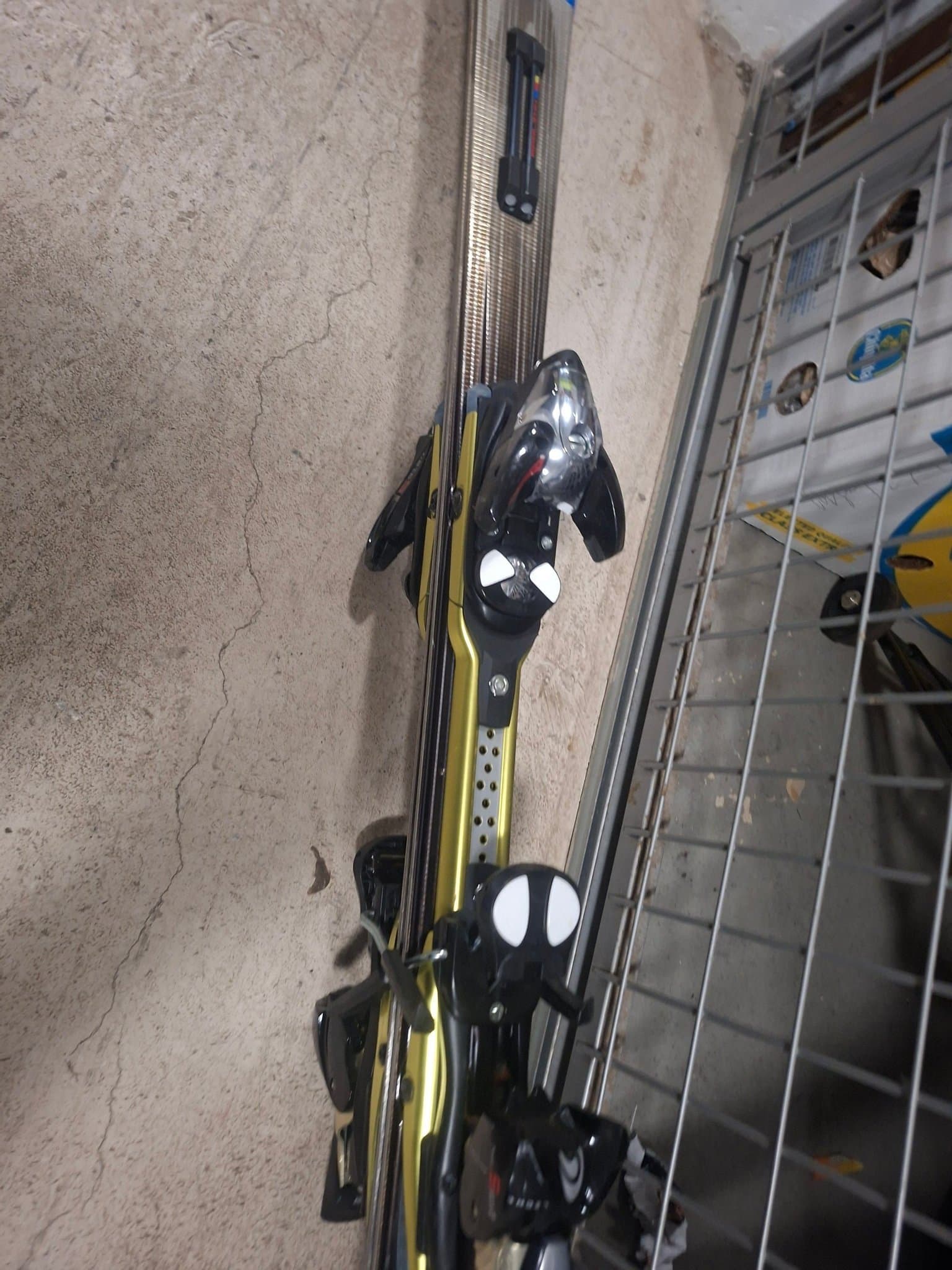 Salomon Equipe 3SC skidor