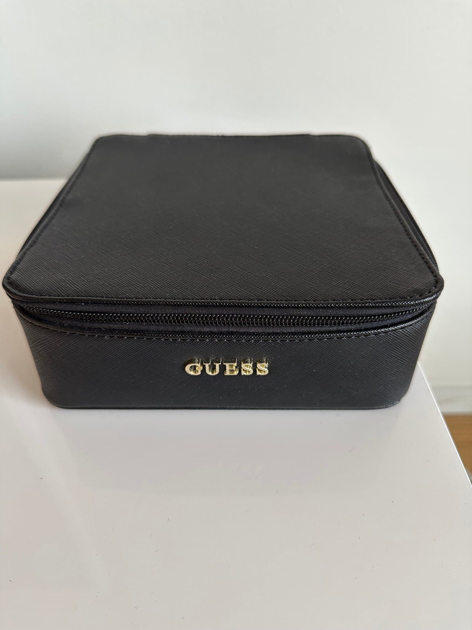 Guess Svart Organizer
