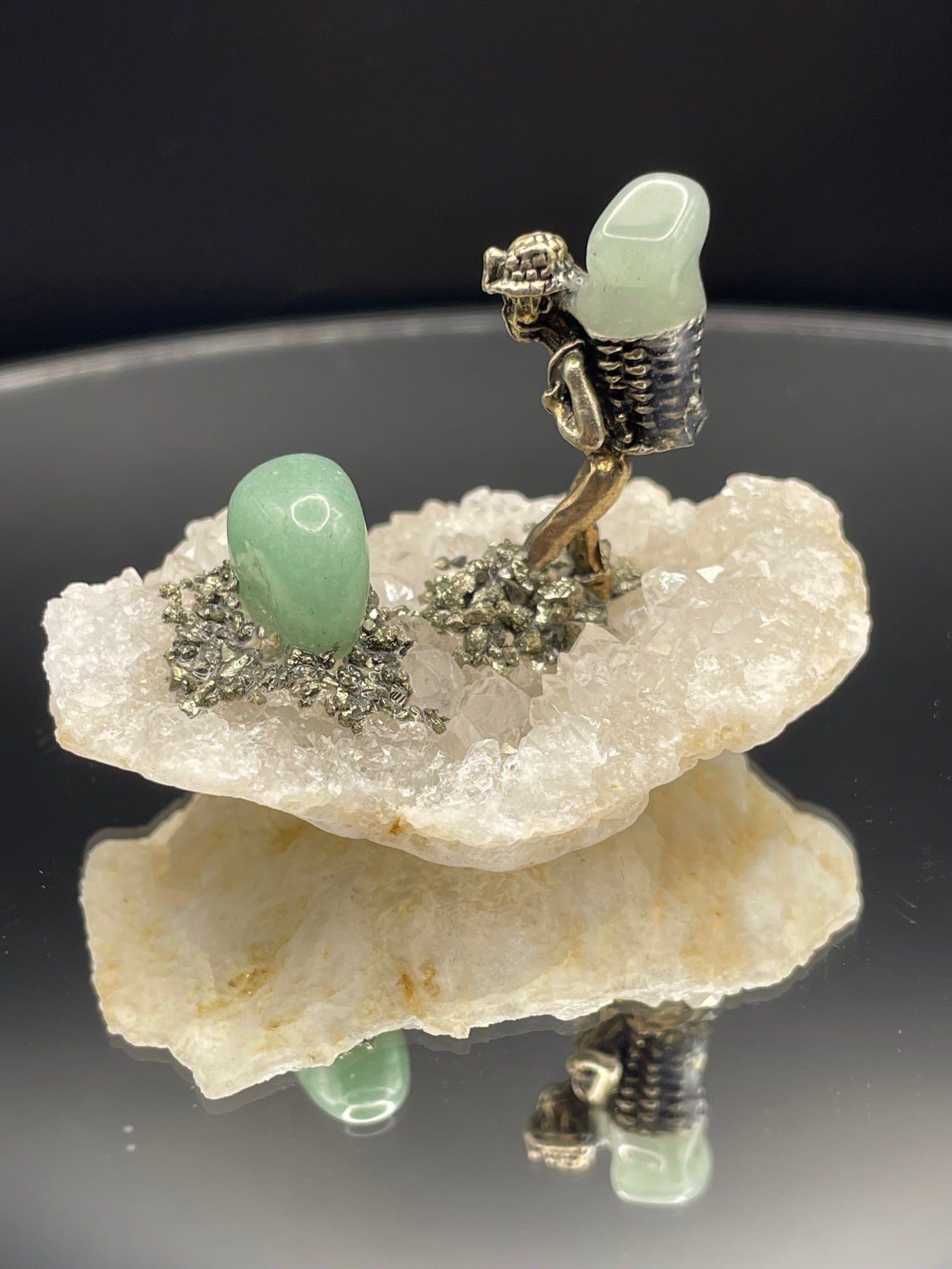 ~ Unikt Ornament ~ Gruvarbetare på Vit Kvarts m grön Aventurin & Prehnit ~ NYTT