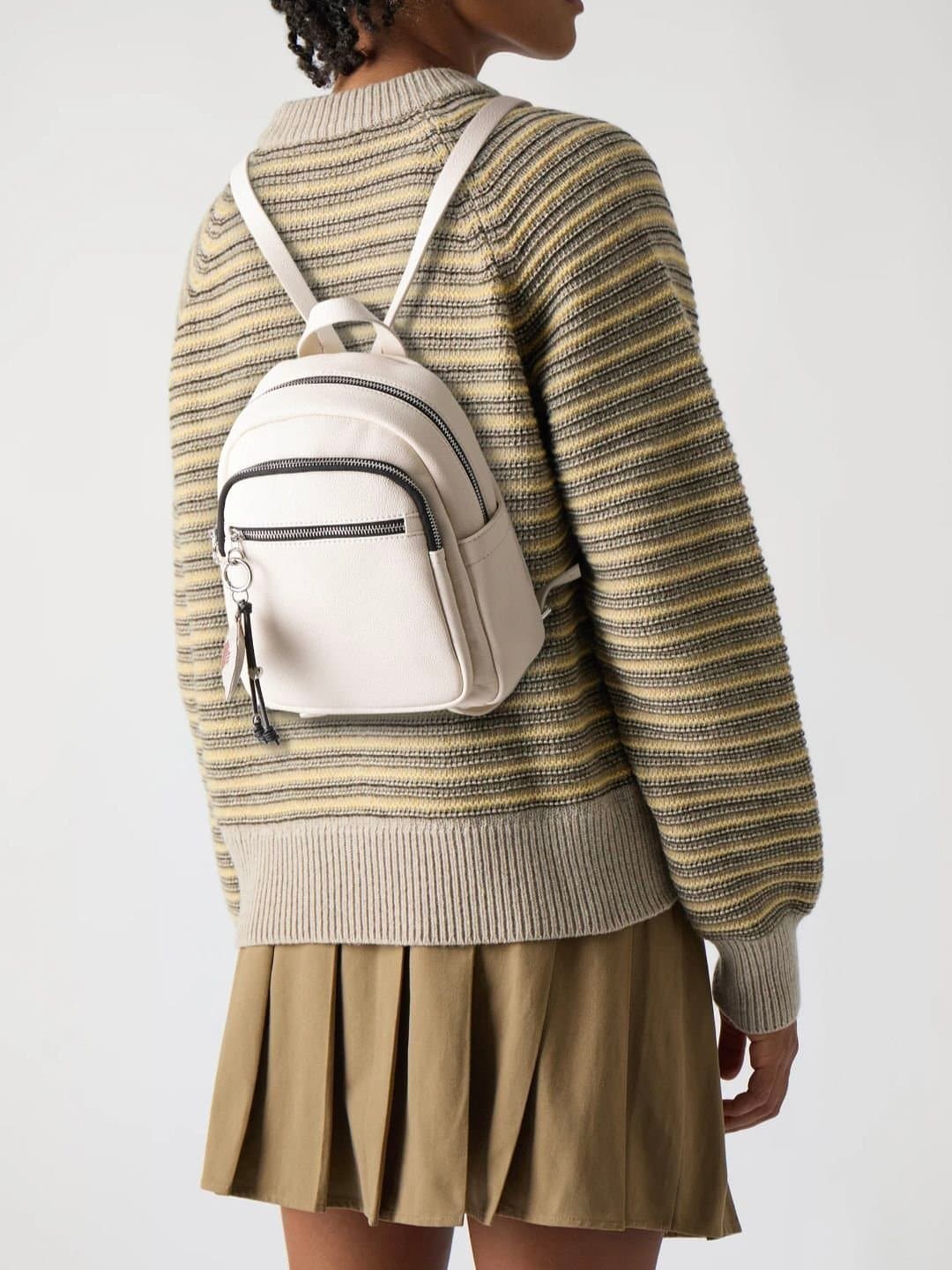 PARFOIS ljus ryggsäck ny