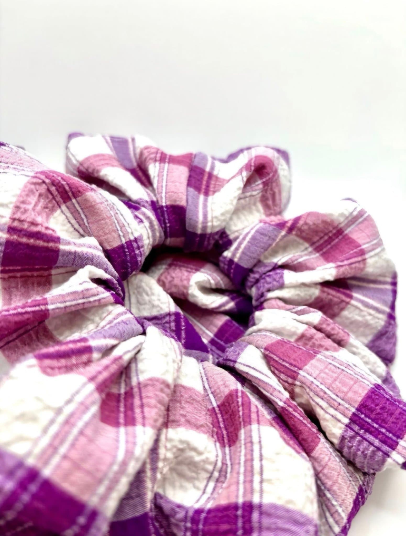 Lila rutmönstrad XXL överdimensionerad Scrunchie Enchanted Scrunch NY
