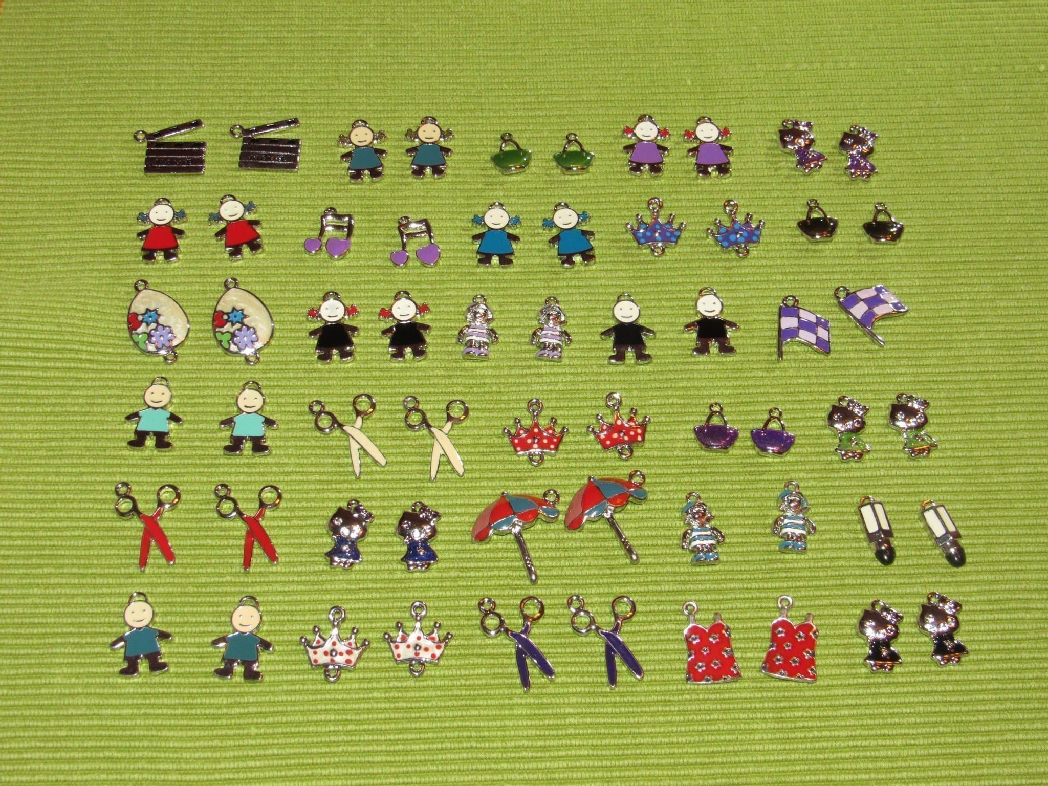 Emalj berlocker 60 st/30 par silverfärgade vintage.