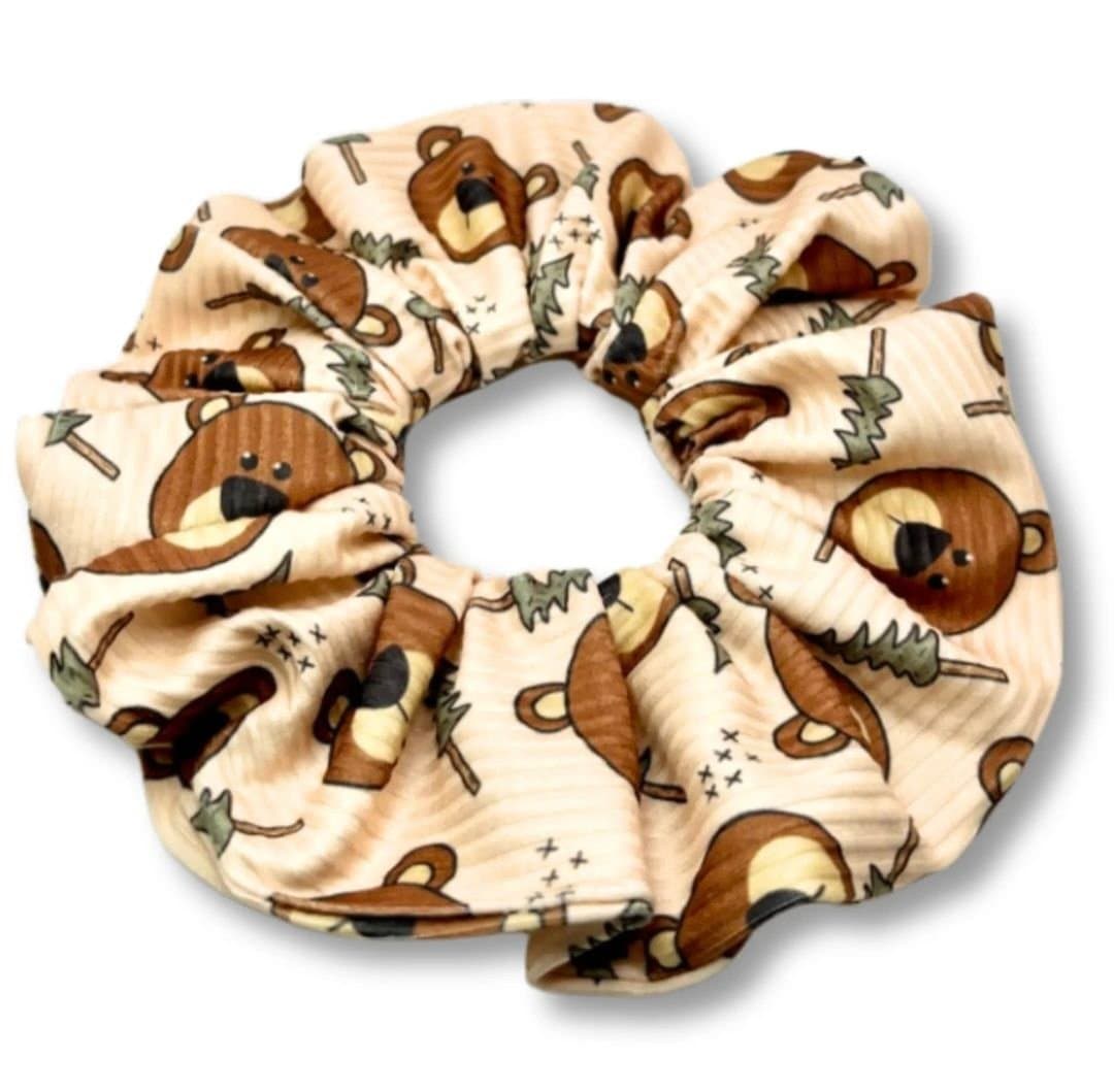 Björn & tallmönstrad XXL överdimensionerad ribbad Scrunchie Enchanted Scrunch NY