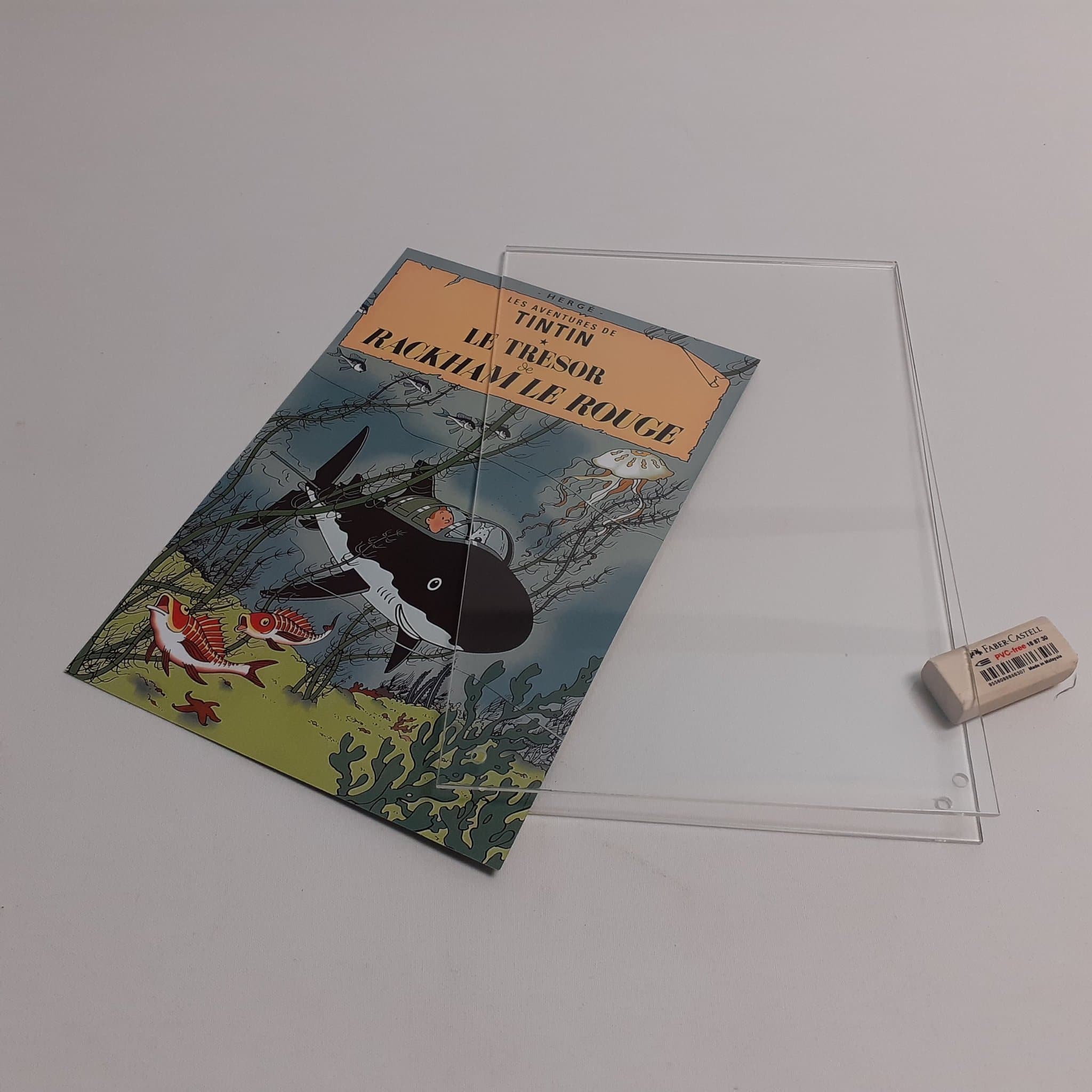 Unik tavellist i solid ek, med vändbara plexiglasramar