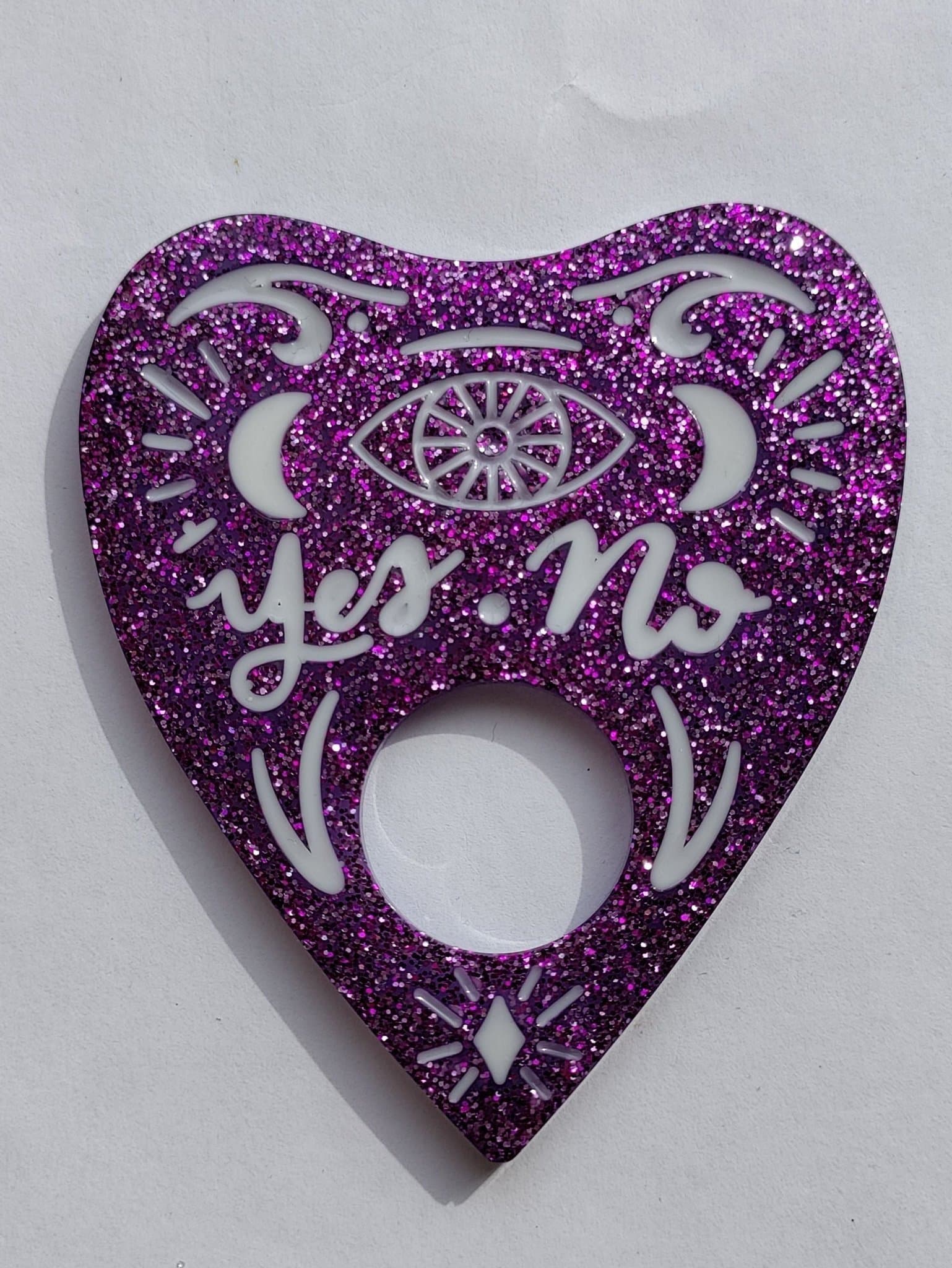 Ouija i lila resin ~spådom/yes or no/trend/glitter~