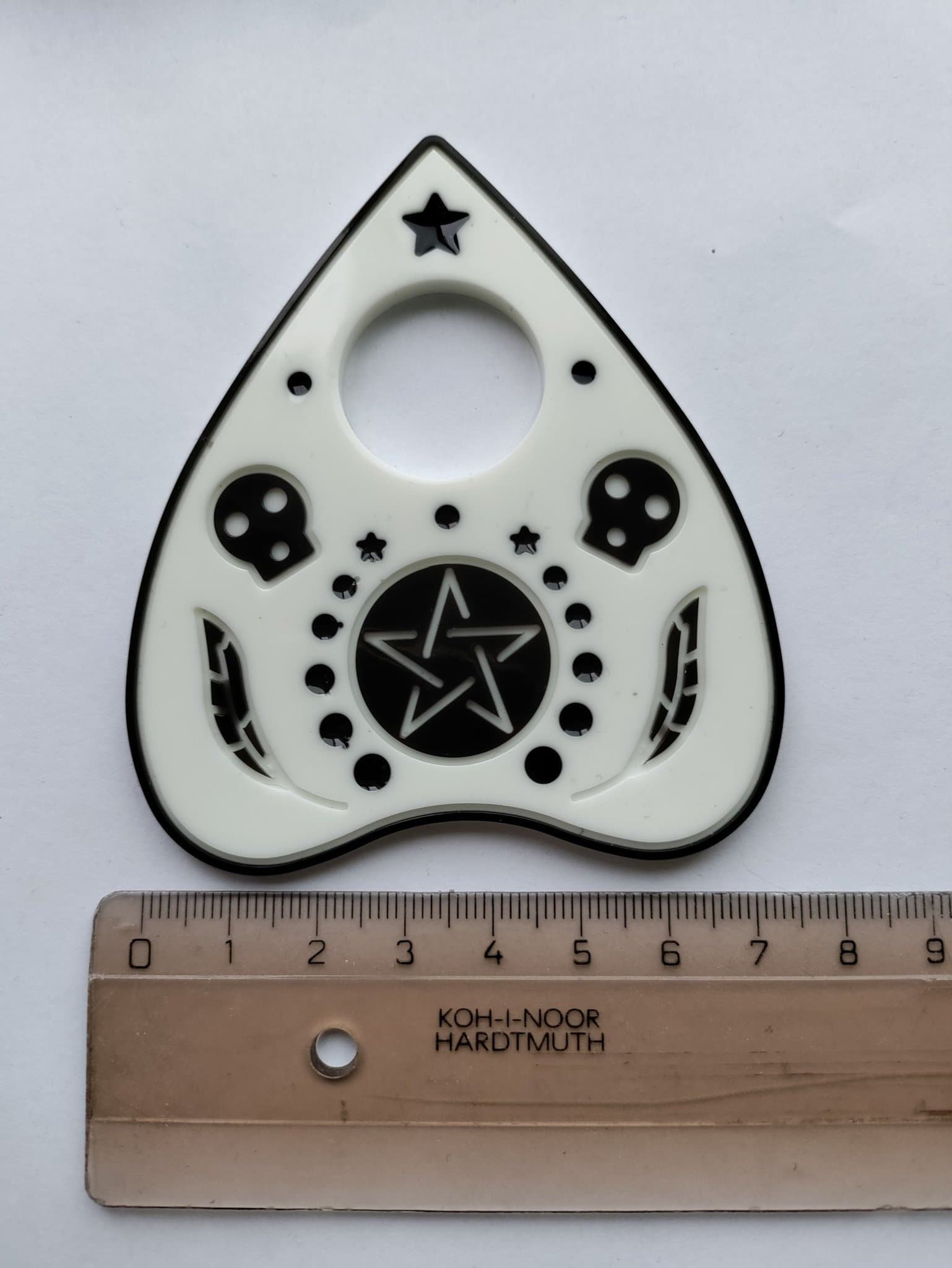 Ouija i lila resin ~spådom/yes or no/trend/glitter~