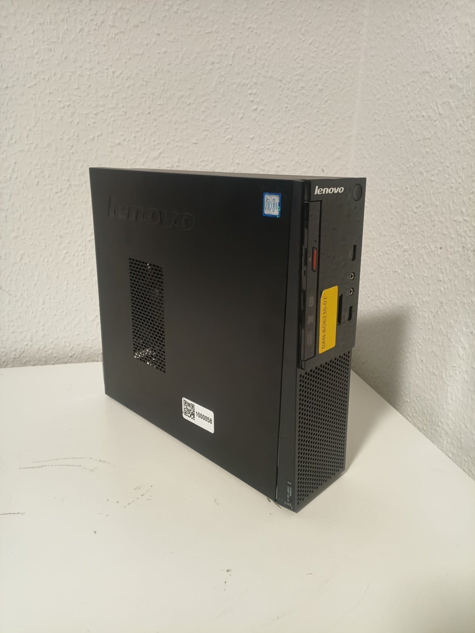 Lenovo S510 SFF i3-6100 (3,70GHz)/8GB RAM DDR4/128GB SSD-PC computer stationär