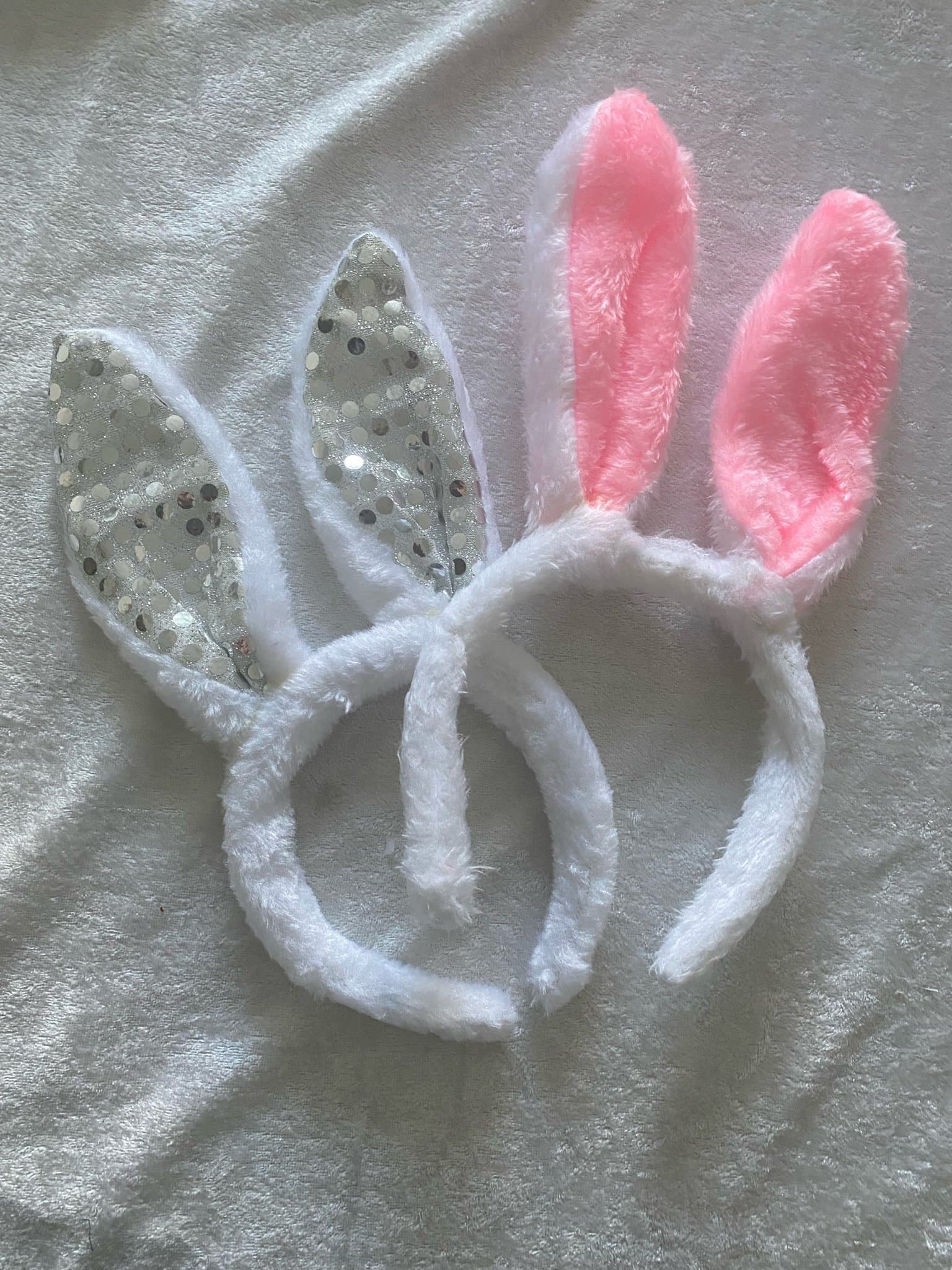 2st Diadem med Kaninöron i Vit, rosa, silver