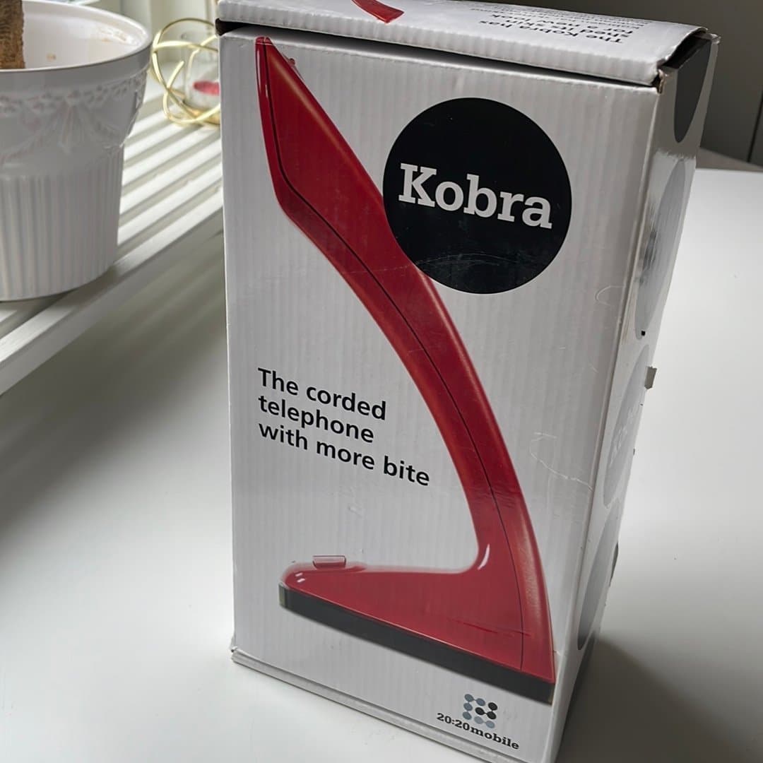 Kobra telefon röd