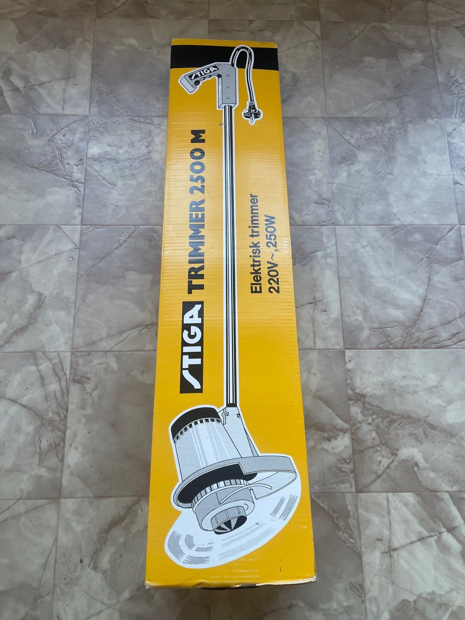 STIGA Gräs Trimmer 2500 M