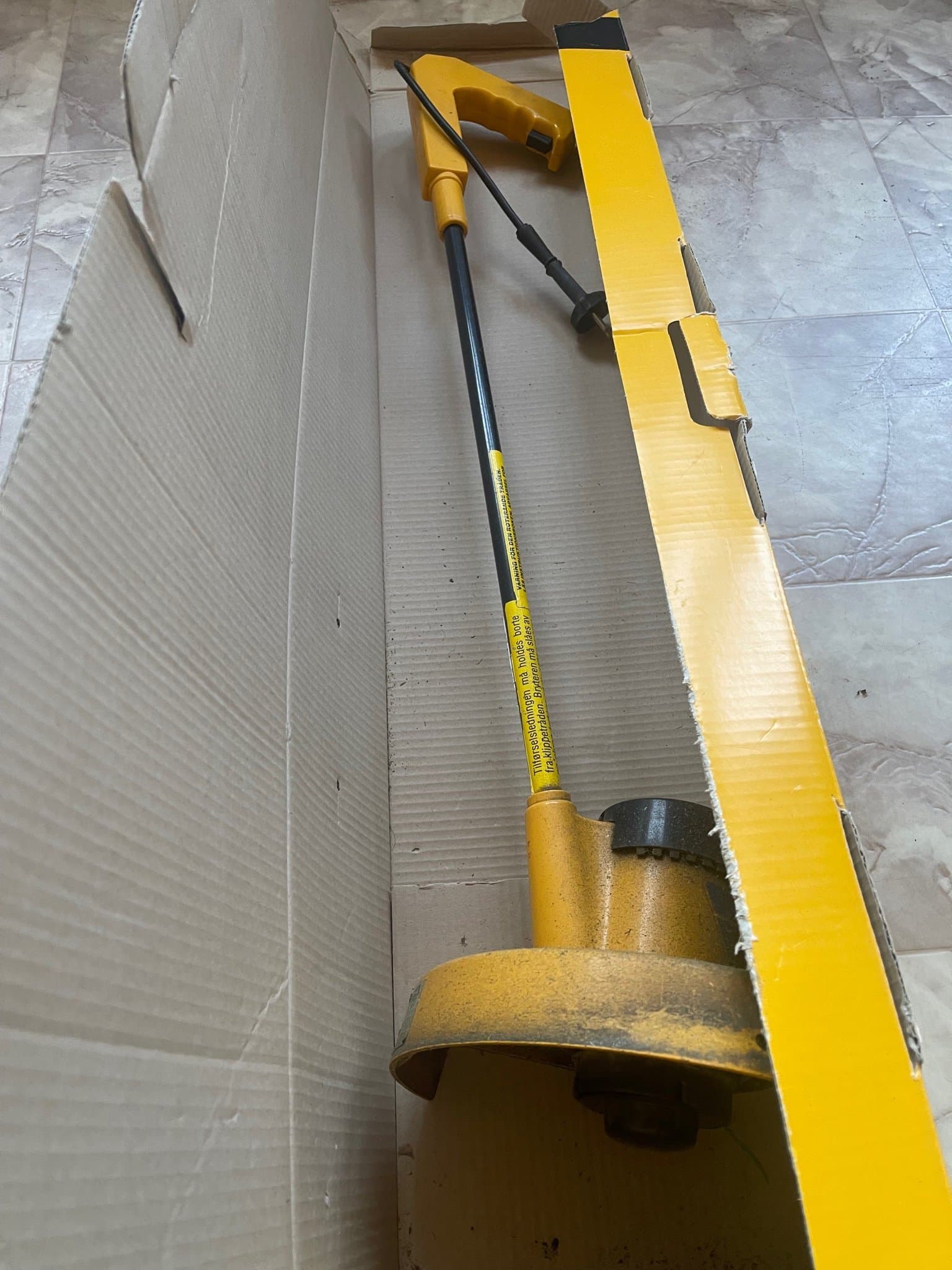 STIGA Gräs Trimmer 2500 M