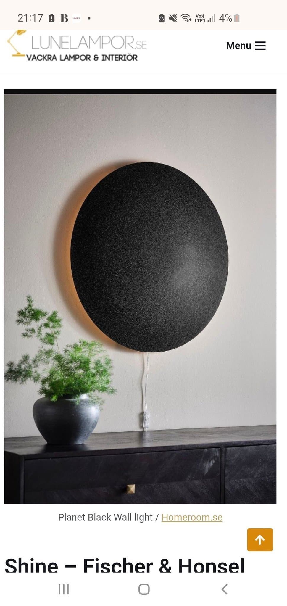 "Planet" vägglampa svart