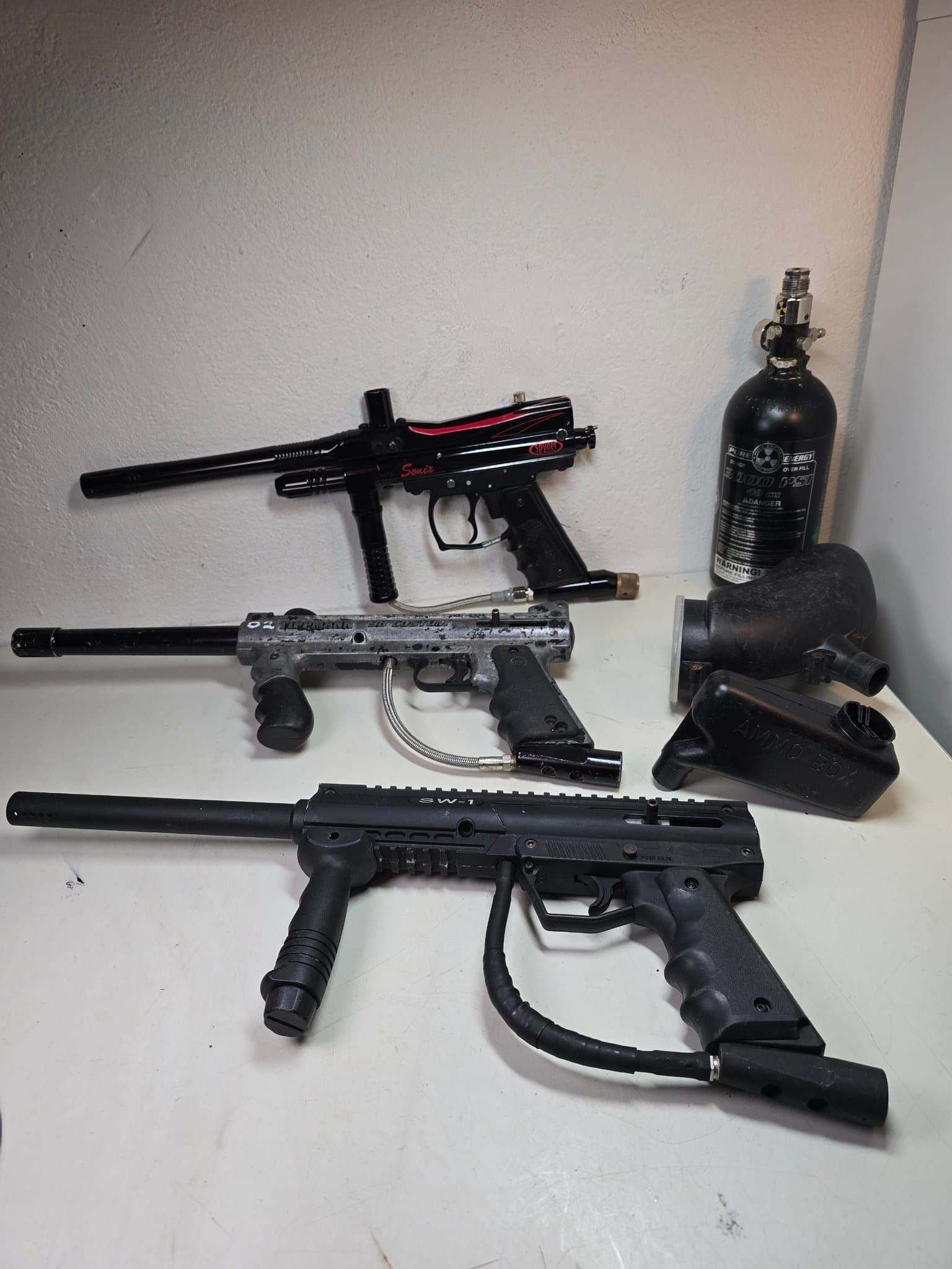 3st Paintballmarkörer och tillbehör - Spyder Sonix, Tippmann 98 Custom, SW-1