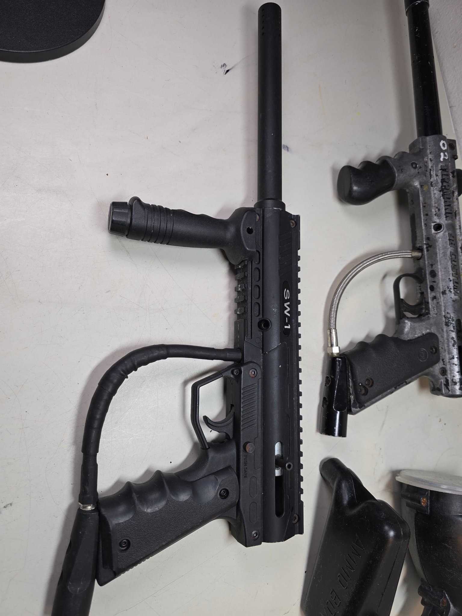 3st Paintballmarkörer och tillbehör - Spyder Sonix, Tippmann 98 Custom, SW-1