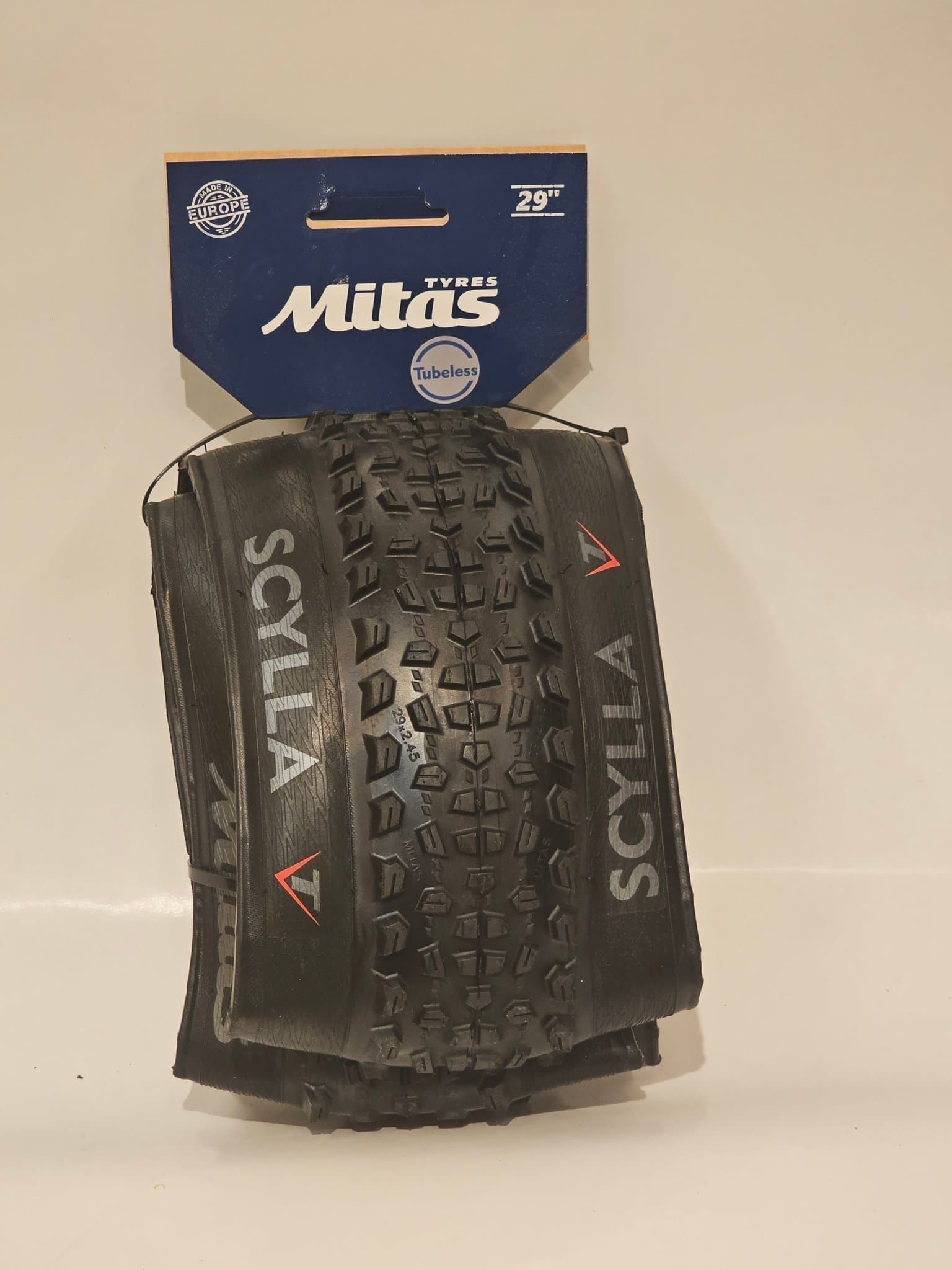 Mitas Scylla 29" Däck