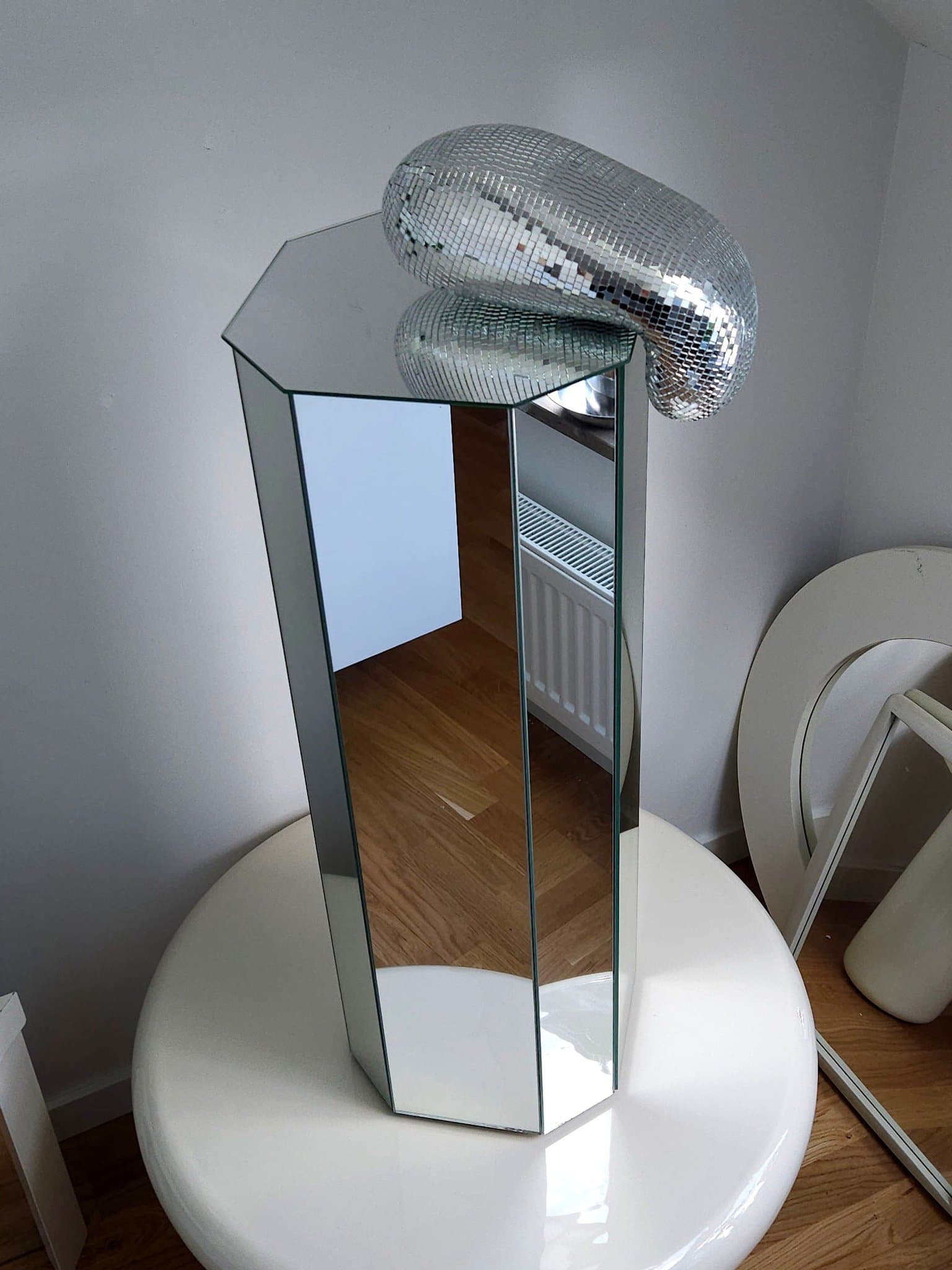 Retro / Vintage - Piedestal med speglar - 80tal