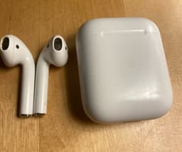 Apple AirPods 2nd Gen med laddningsfodral