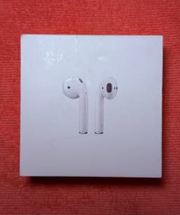 Apple AirPods (2nd Gen)