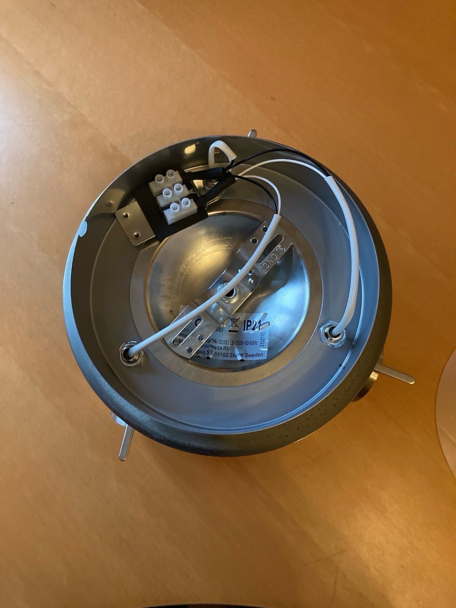 3-armad spotlights med LED-lampor för badrum IP21 krom.