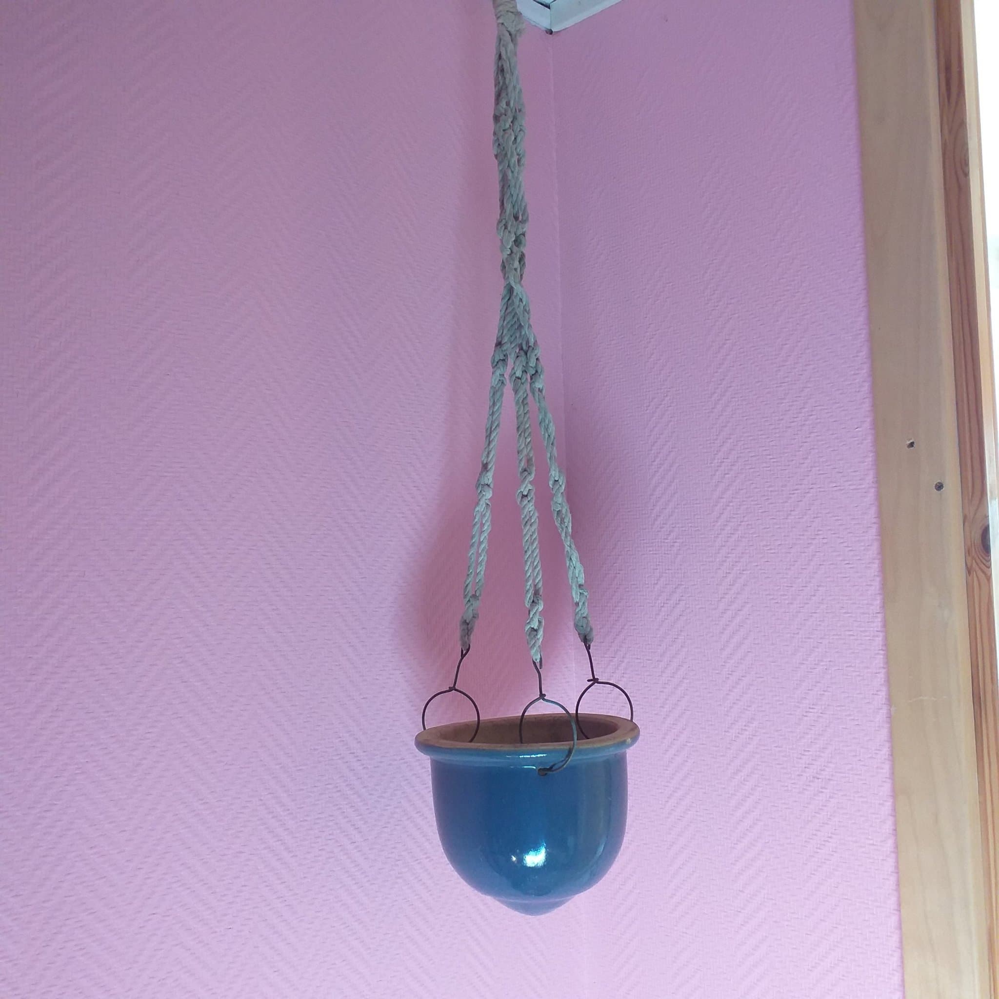 AMPEL i keramik Blomkruka med upphängning retro vintage äldre