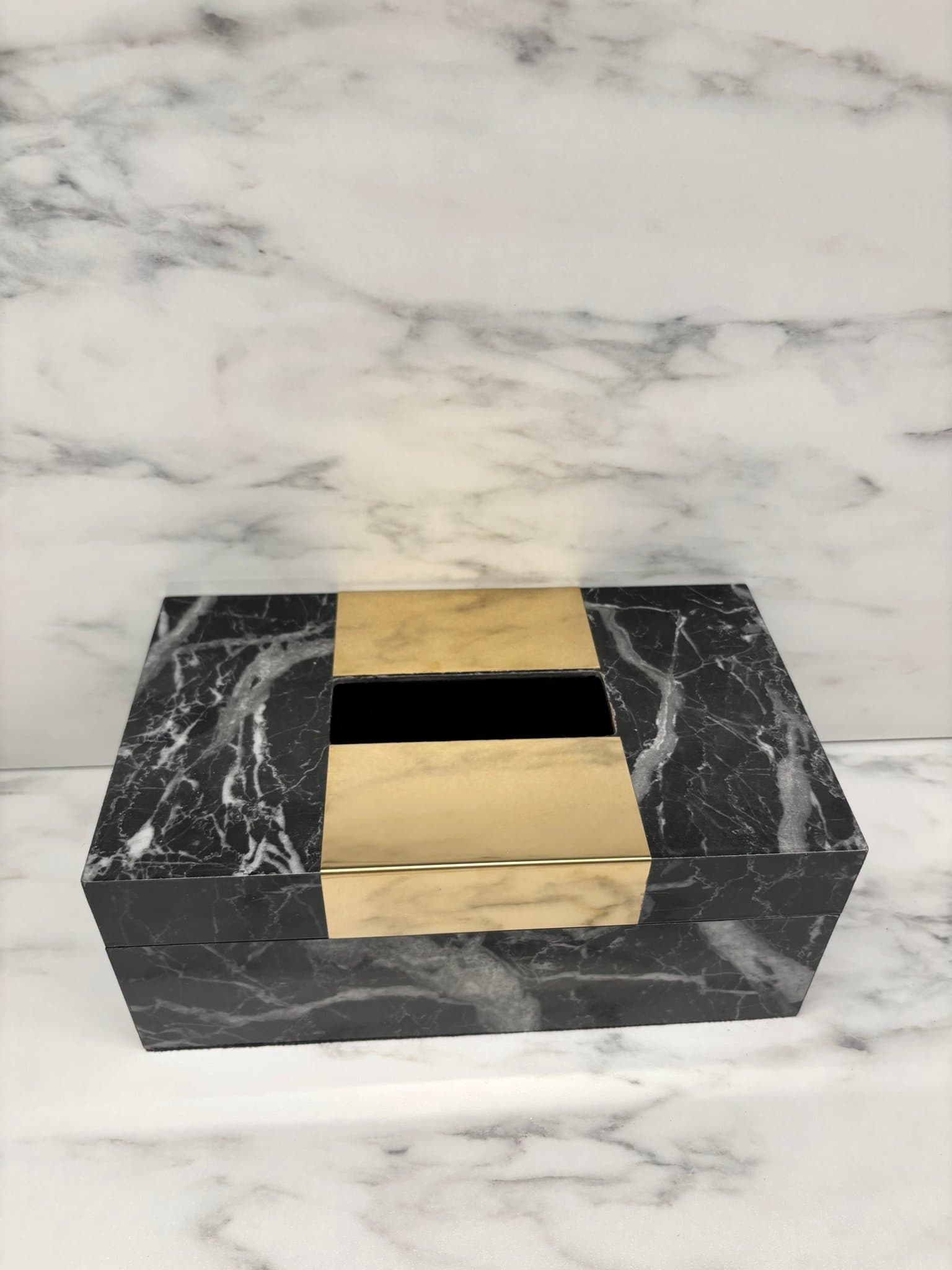 Förvaringsbox Marmor Lyx Mio svart/guldmdf Servettbox Utgått