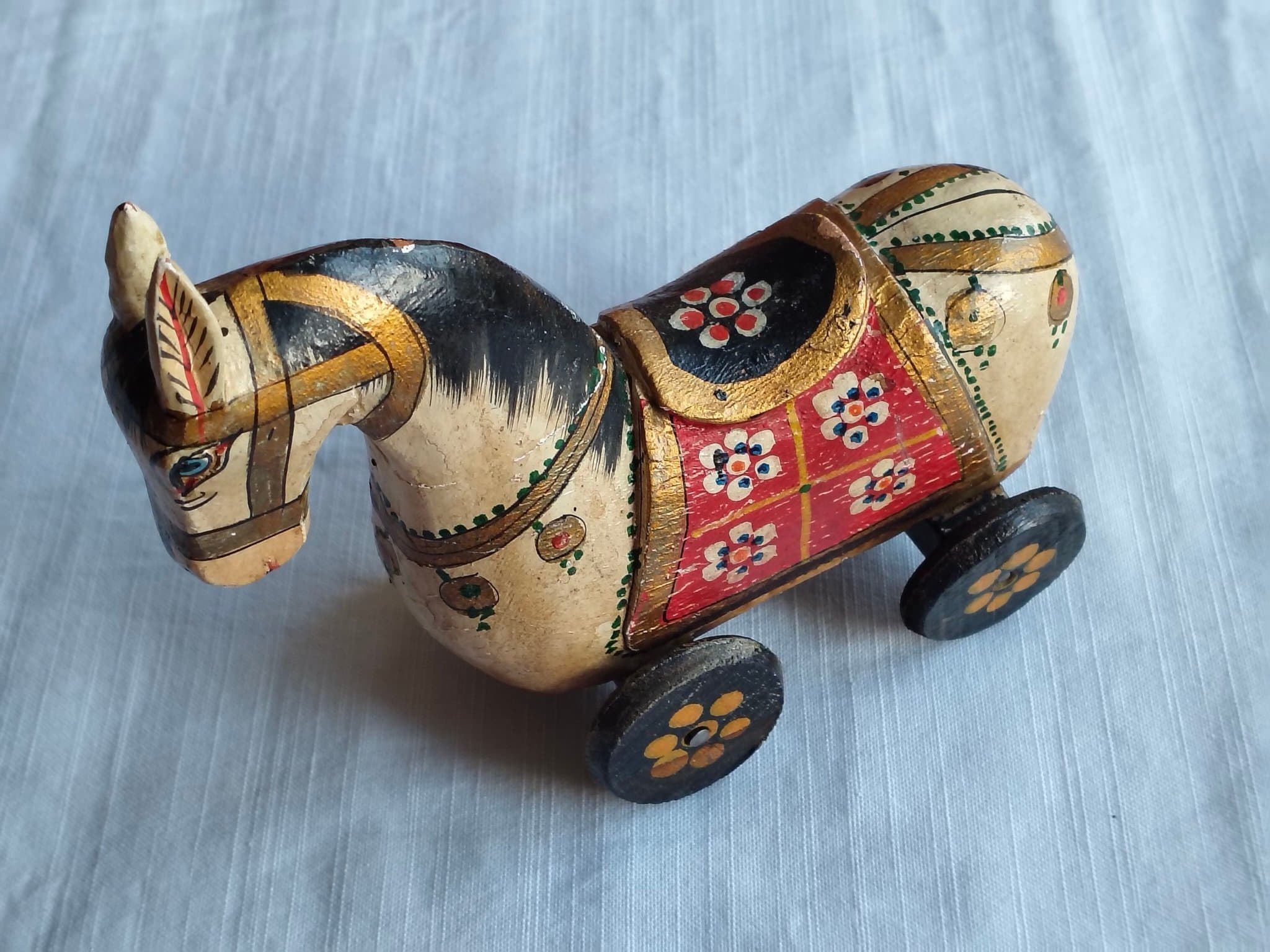 Vintage Leksak-Trähäst på hjul