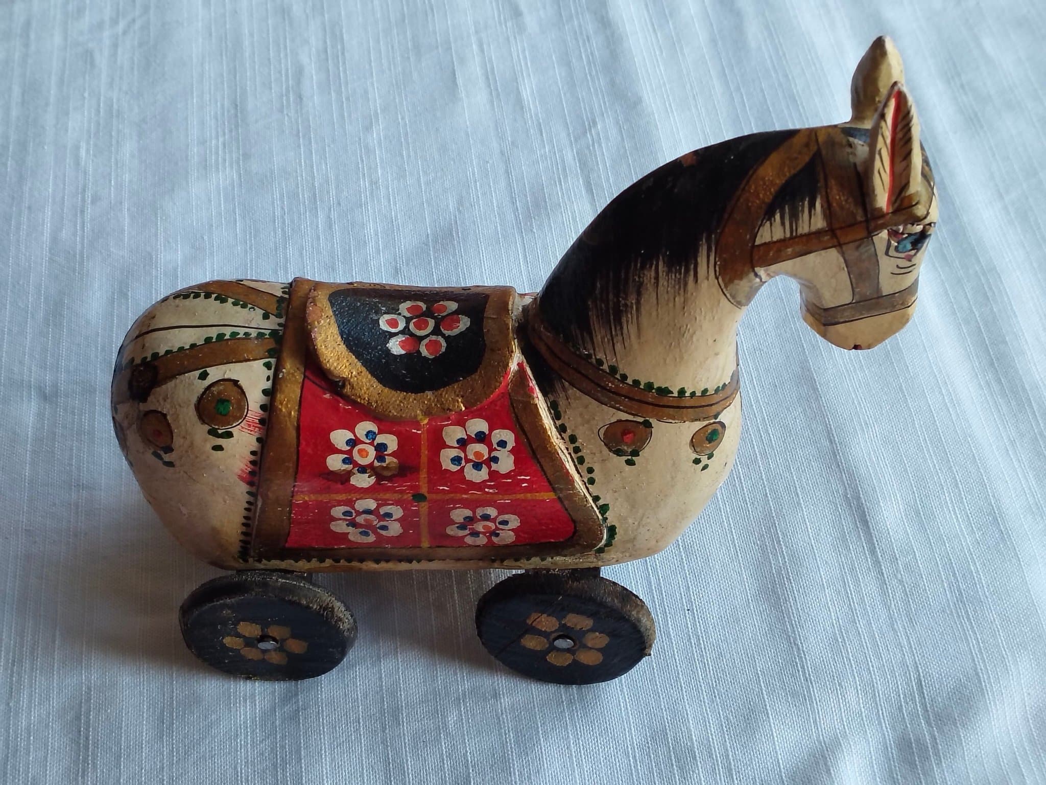 Vintage Leksak-Trähäst på hjul