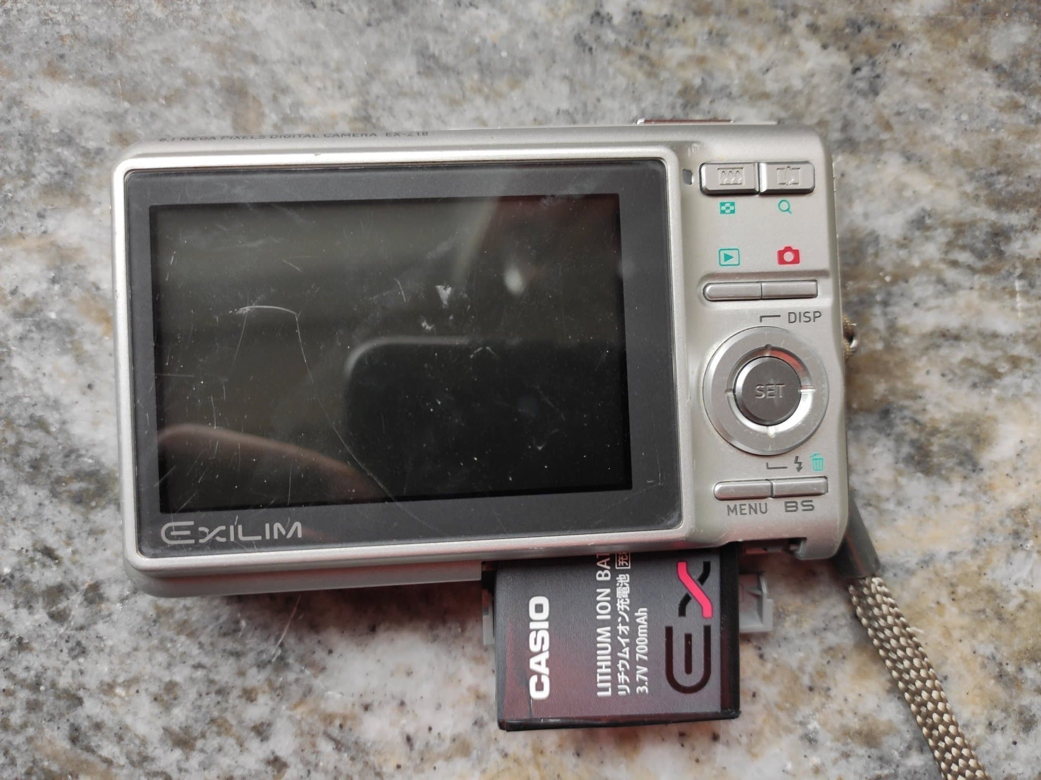 Casio Exilim EX-Z18 8.1MP Digitalkamera