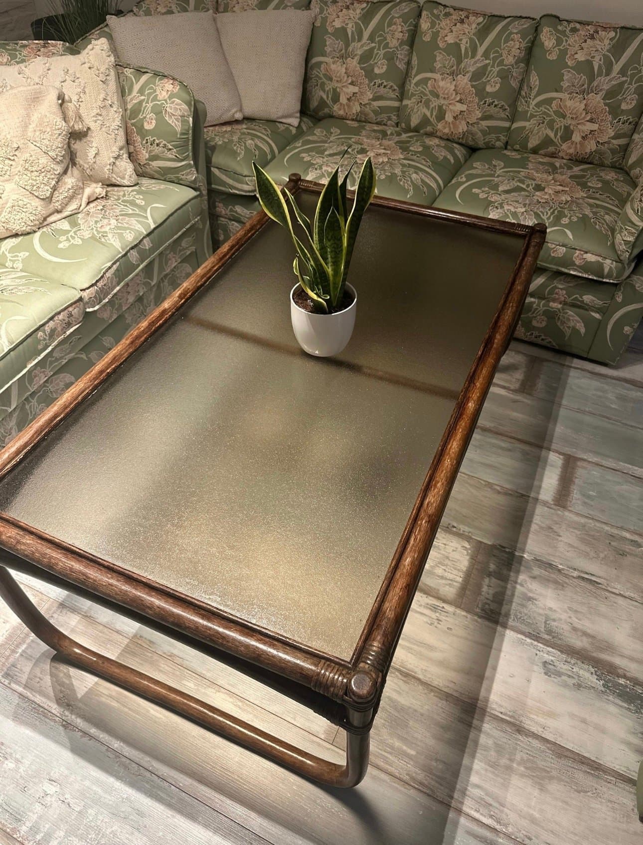 Soffbord i bambu med glasskiva