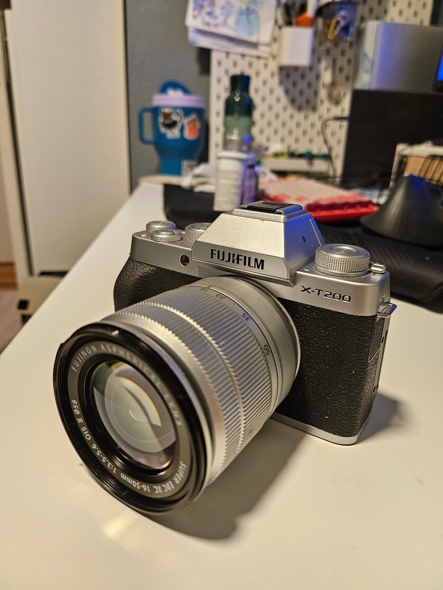 Fujifilm X-T200 camera body
