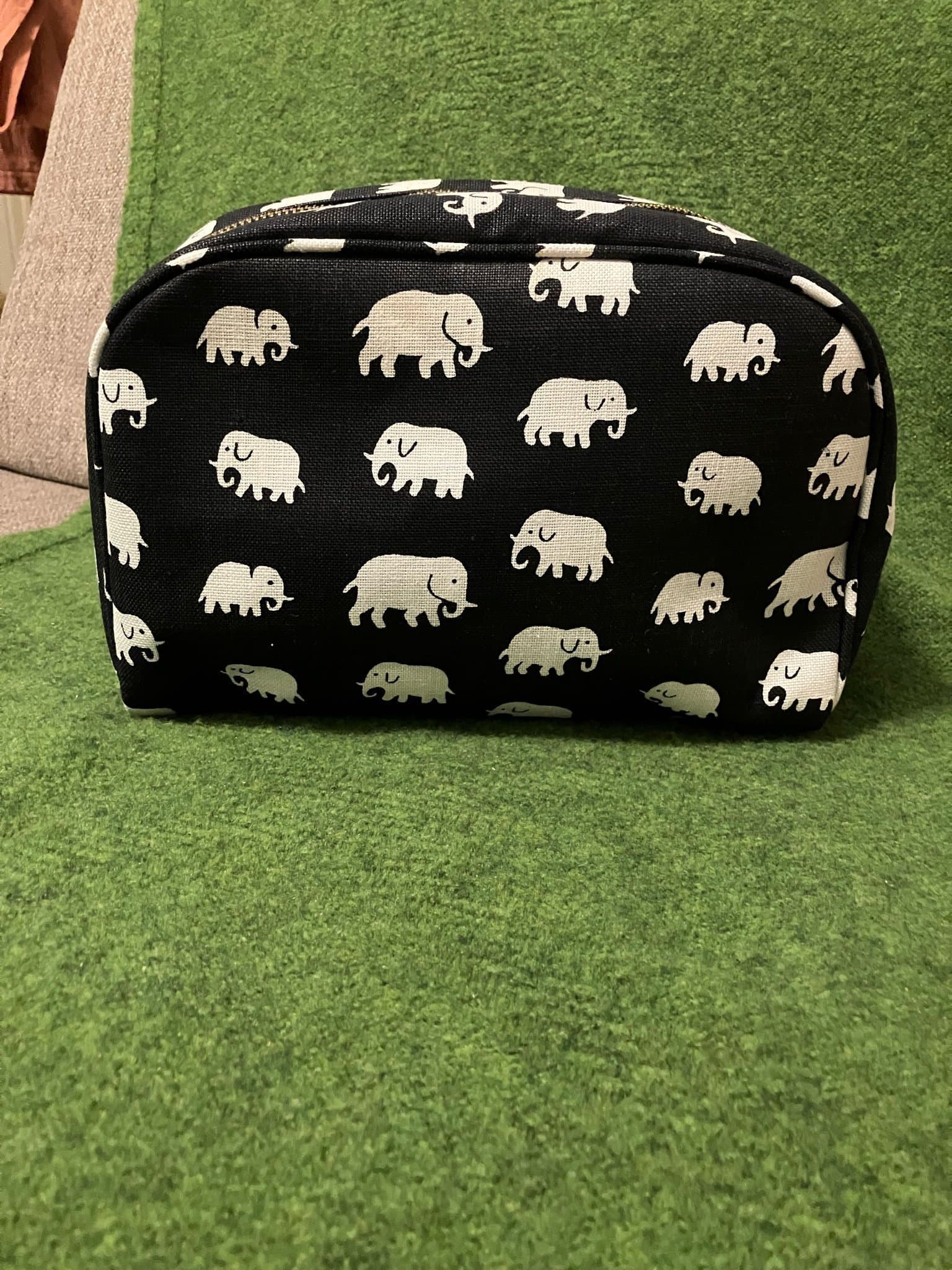 Svenskt Tenn Svart Elefant Stor Necessär