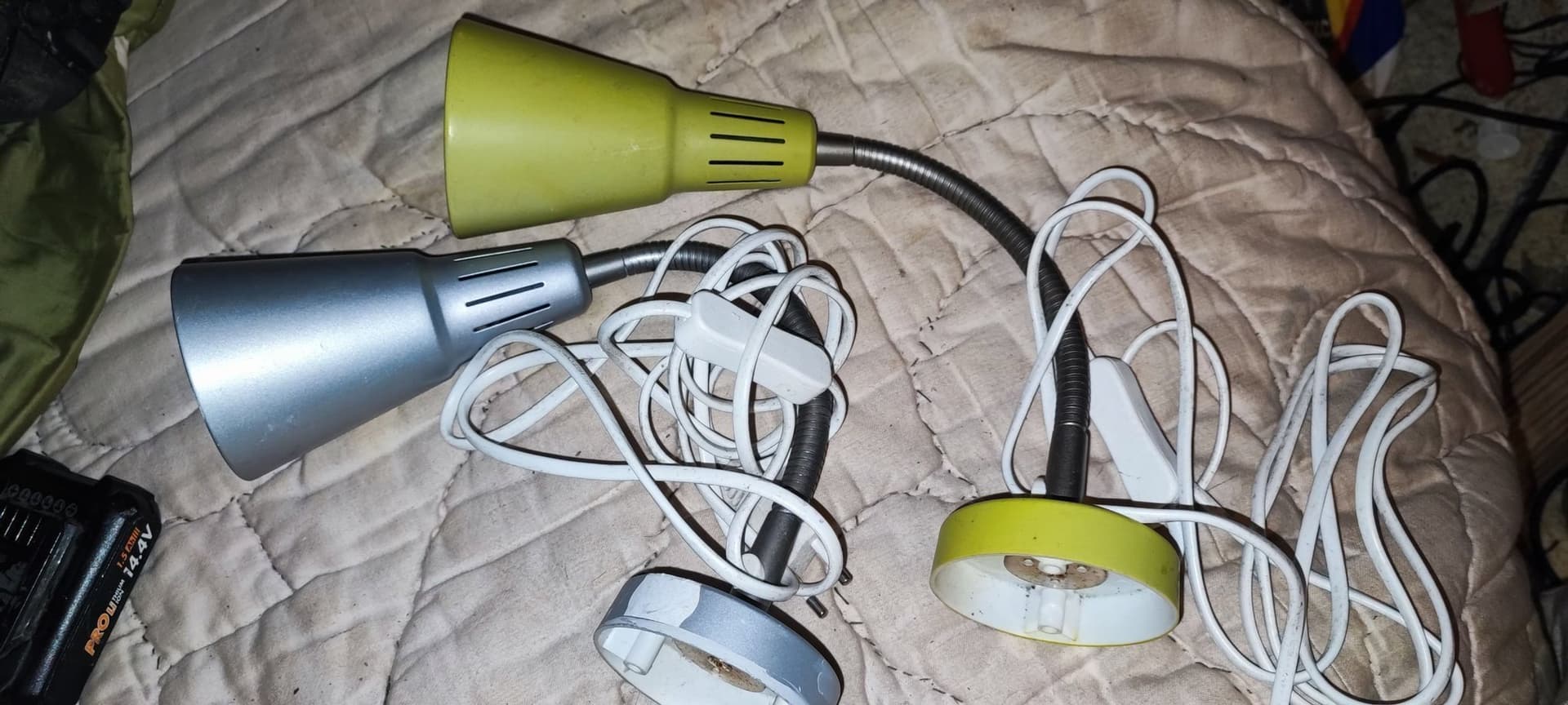 vägg lampa ifrån ikea 2 st