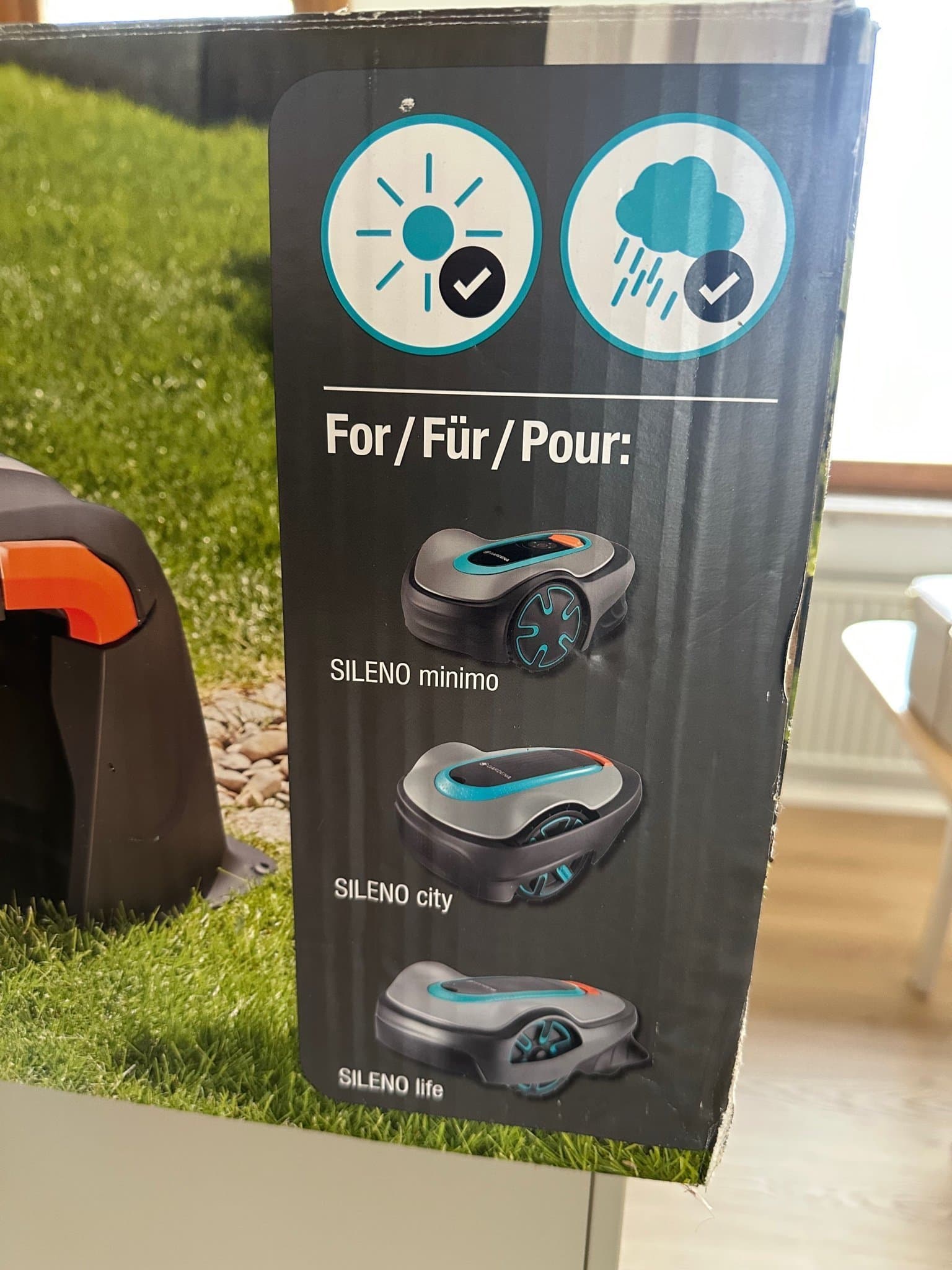 GARDENA garage för robotgräsklippare