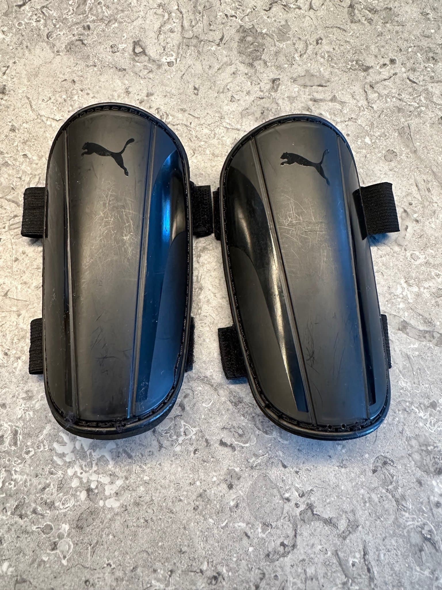 Puma Benskydd fotboll