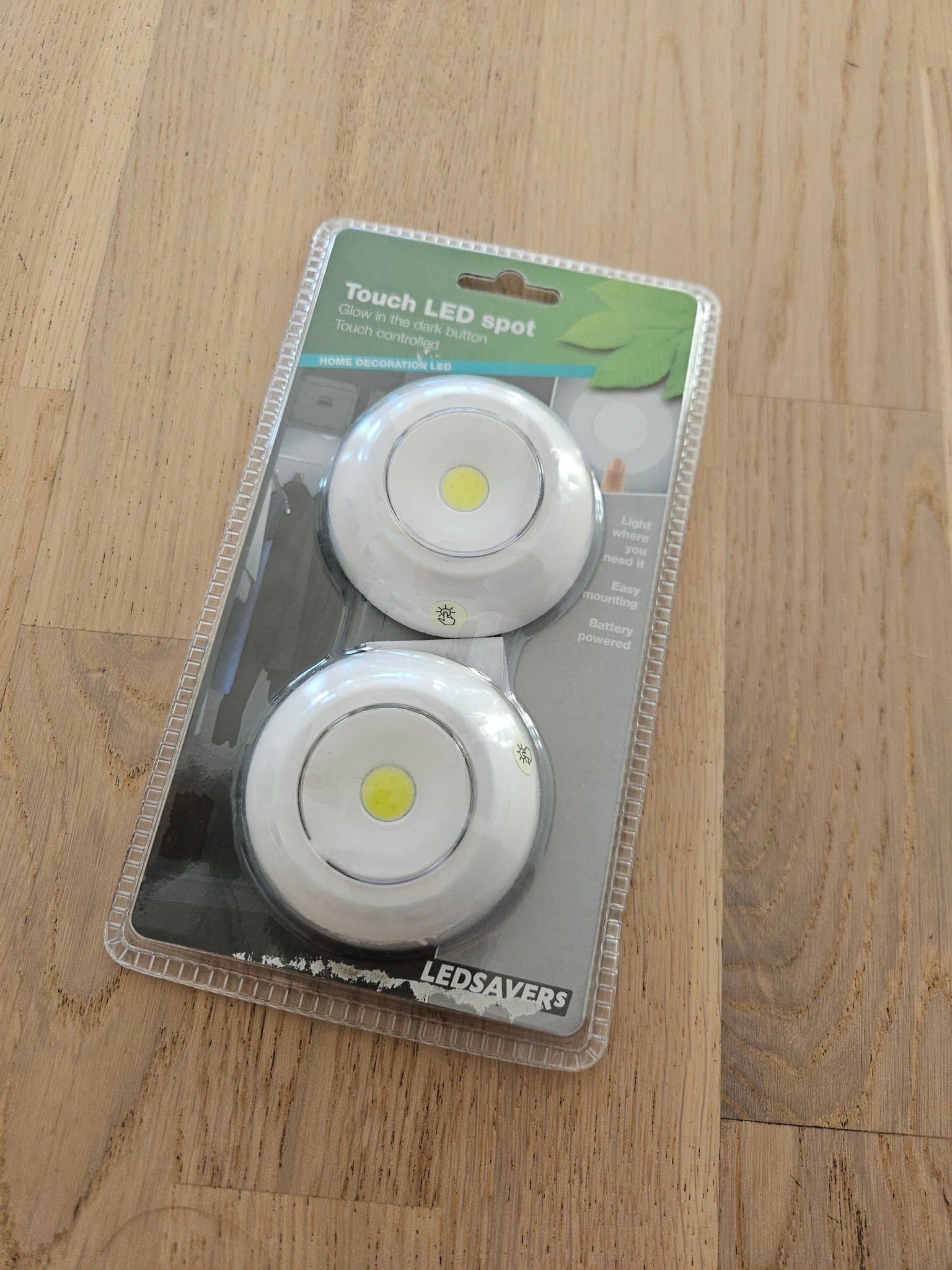 LED-spotlight (självhäftande, batteridrivna)