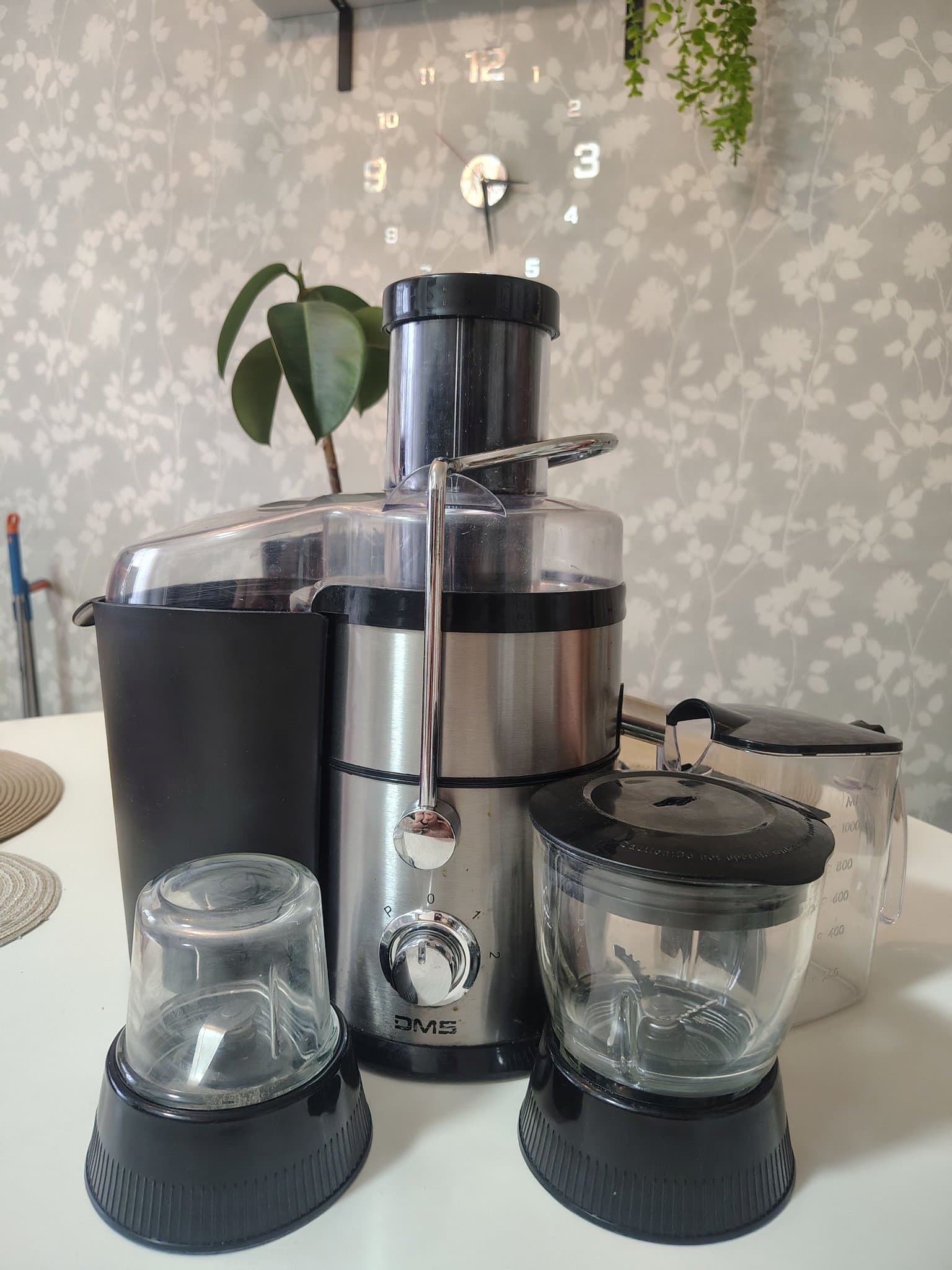 DMC mixer & juicer – 1000W – med tillbehör