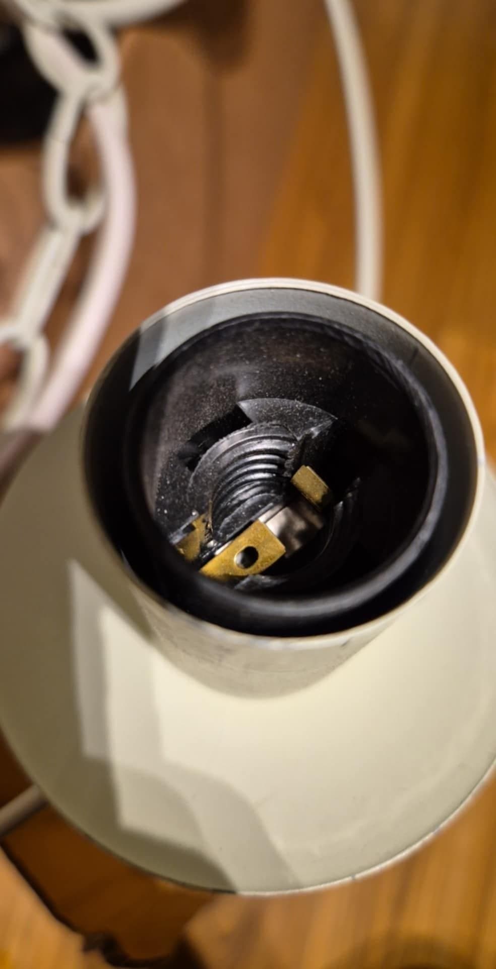 Ljuskrona / taklampa I smide lantlig stil