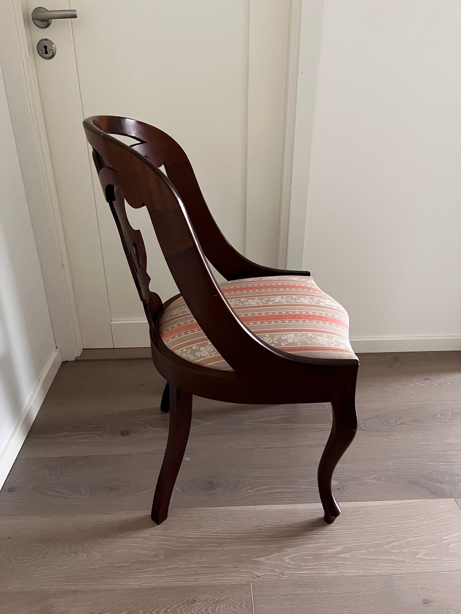 Göteborgsstol i mahogny
