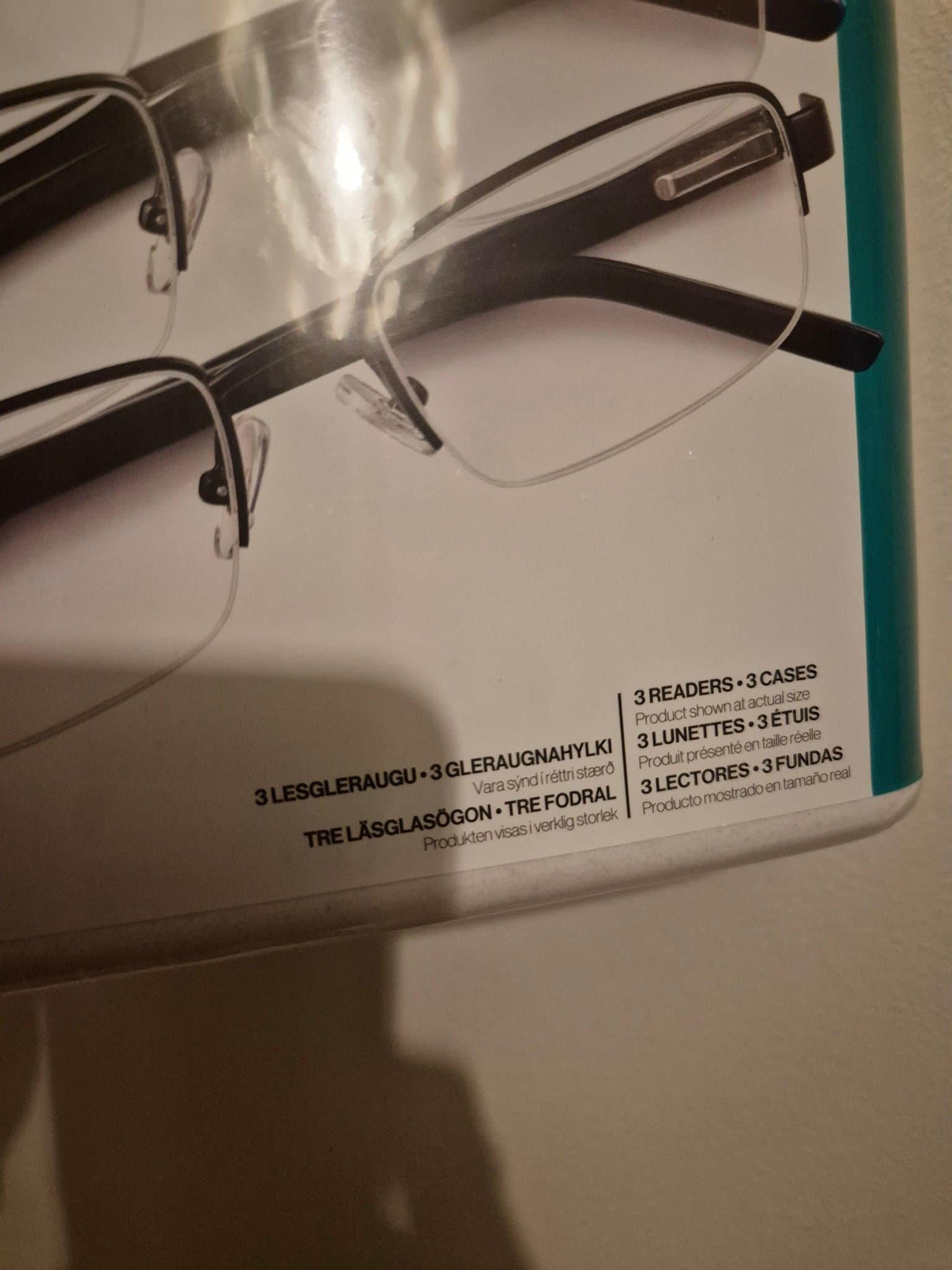 Ny/oanvända! 3 par läslasögon +2.00 med fodral
