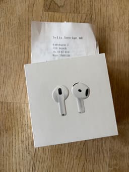 AirPods 4