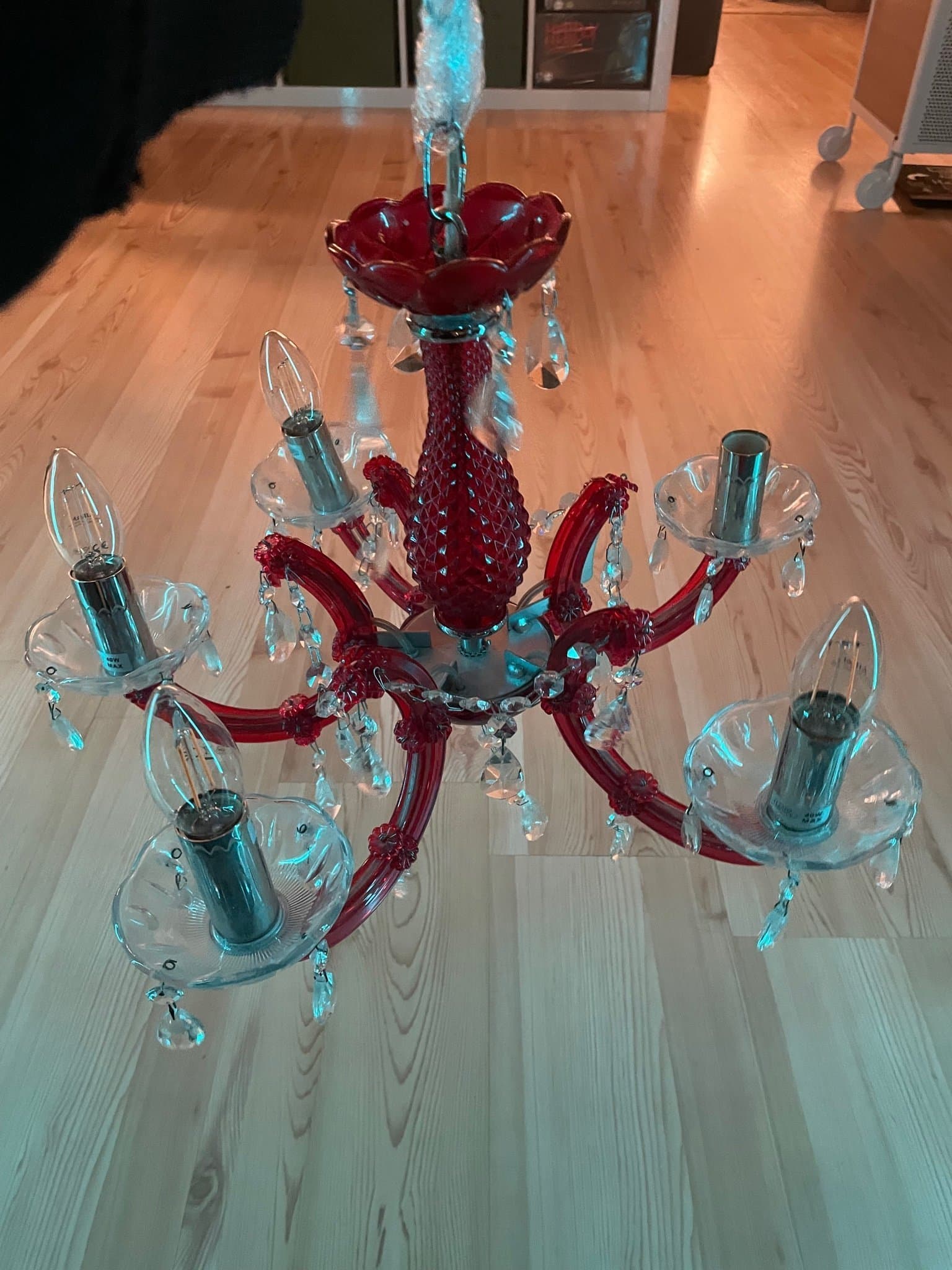 MALMBERGS BELLAGIO | Glas & Kristall | Röd Kronlampa | Modern klassisk stil