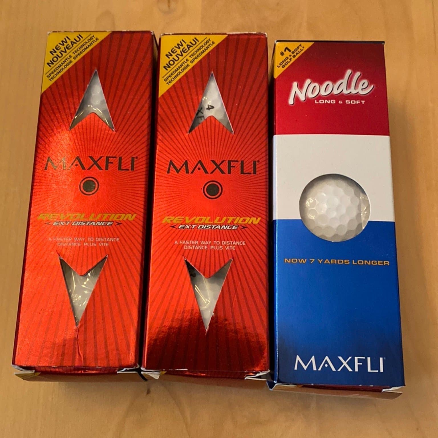 Maxfli Revolution och Noodle golfbollar *nya* vita 9 stycken