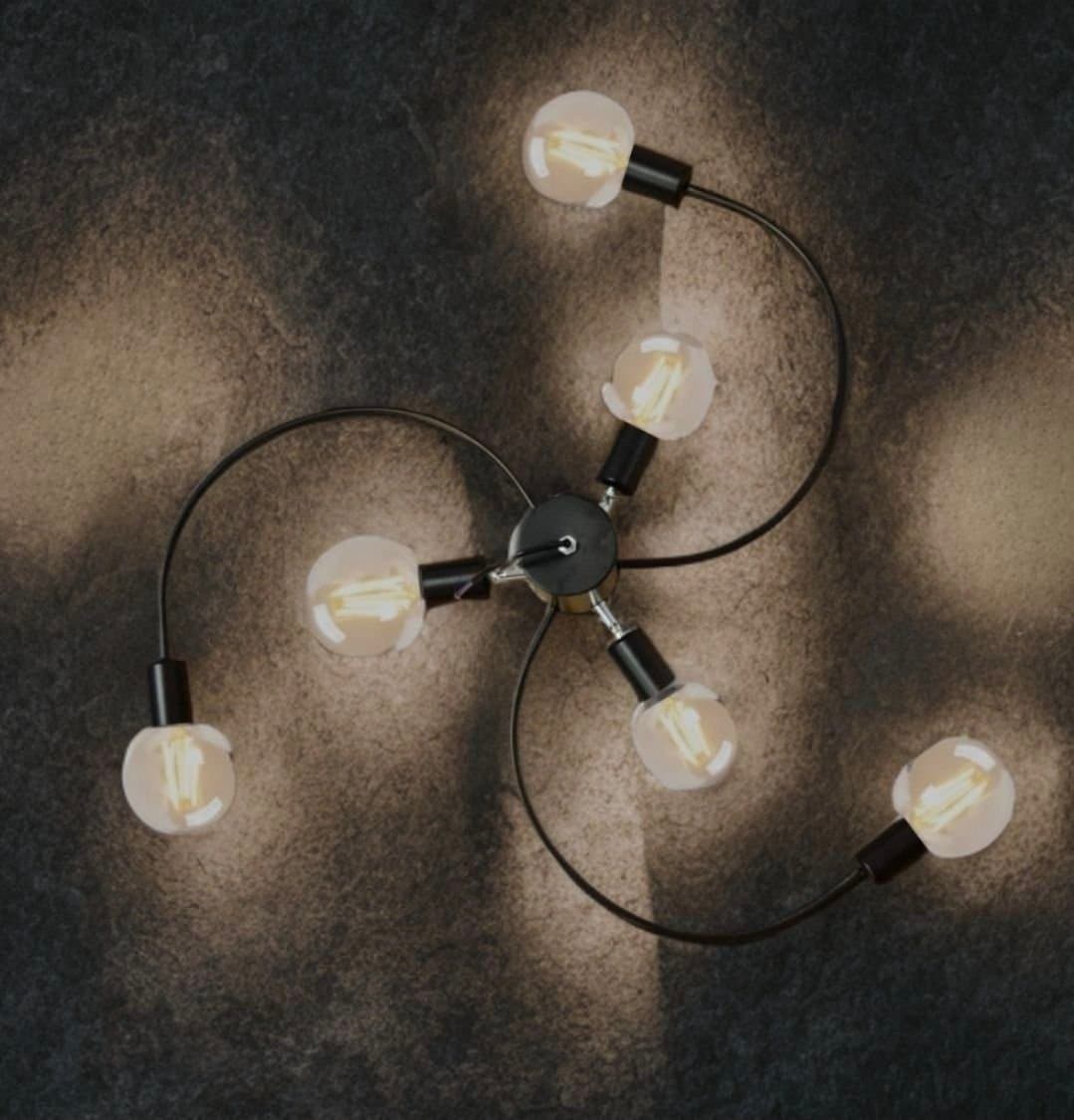 Modern spiralformad taklampa i svart – Stilren belysning för alla rum