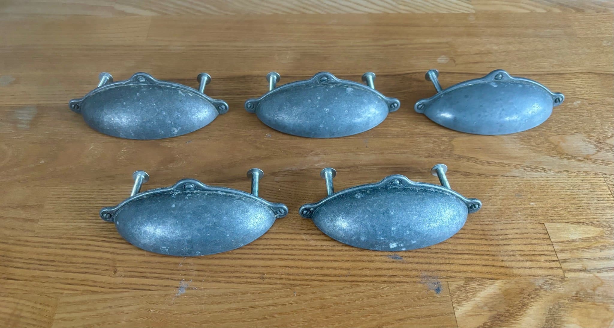 5 st metallhandtag / skålhandtag – klassisk retrodesign