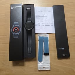 Samsung Galaxy Watch5 Pro Svart med extra blått band