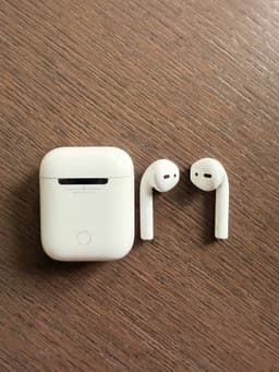 AirPods 2 (Gen 2) i nyskick – Fri frakt