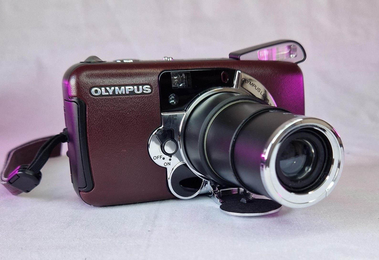 Olympus LT Zoom 105 - DLX 35mm Kameran Fungerade som den ska blixten fungerar