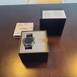 Huawei Watch GT med laddare och skärmskydd